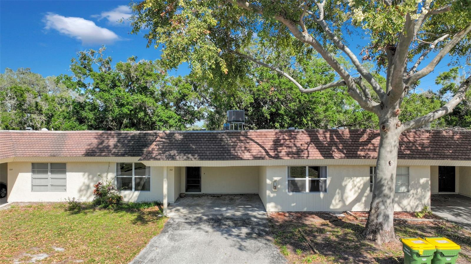 102 BARLOW AVE #102