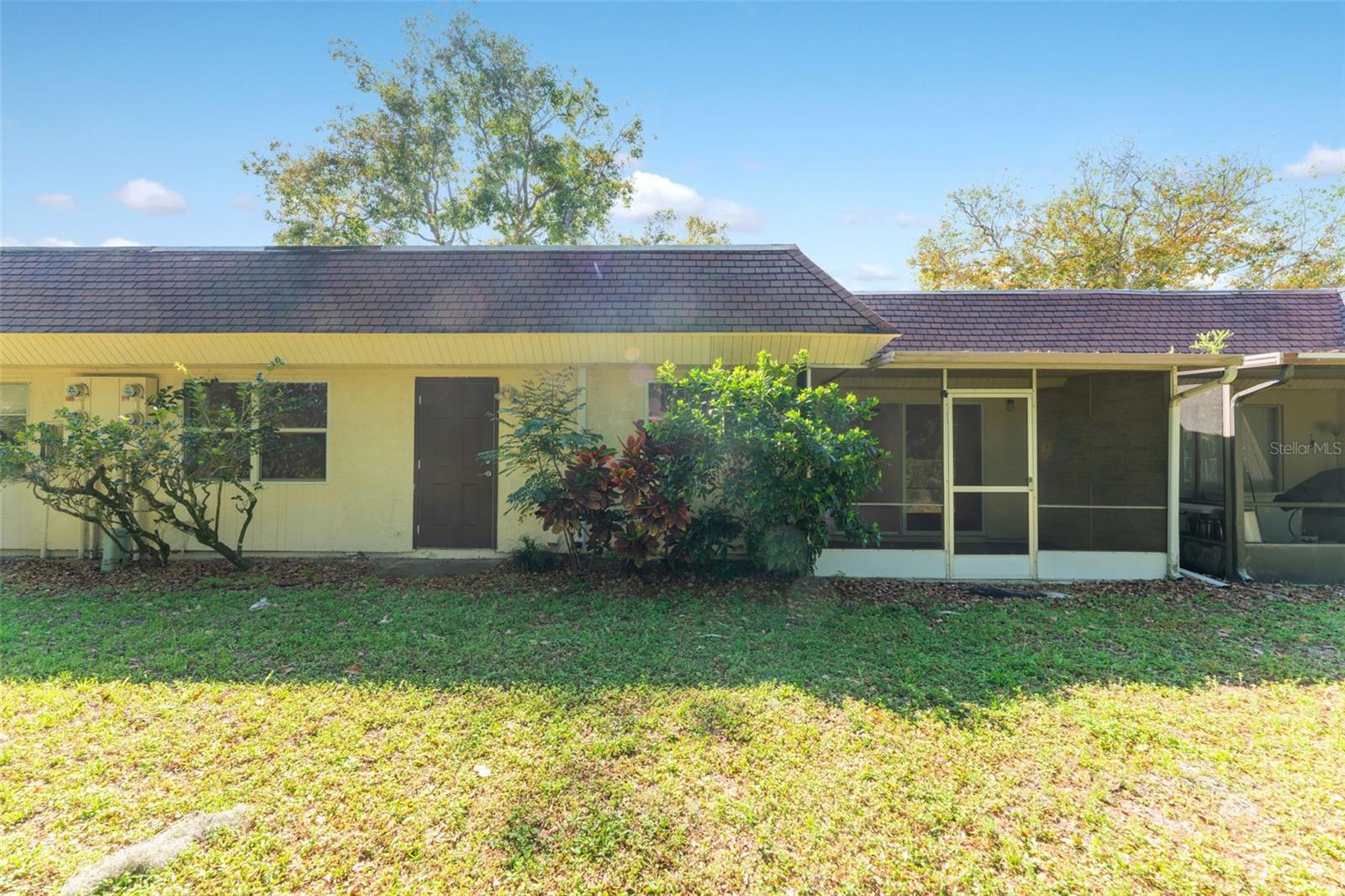 102 BARLOW AVE #102