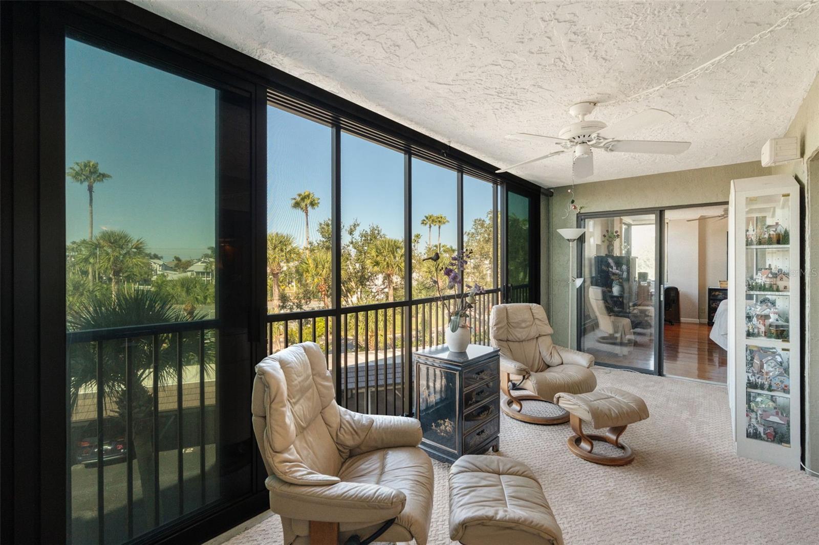 5855 MIDNIGHT PASS RD #318