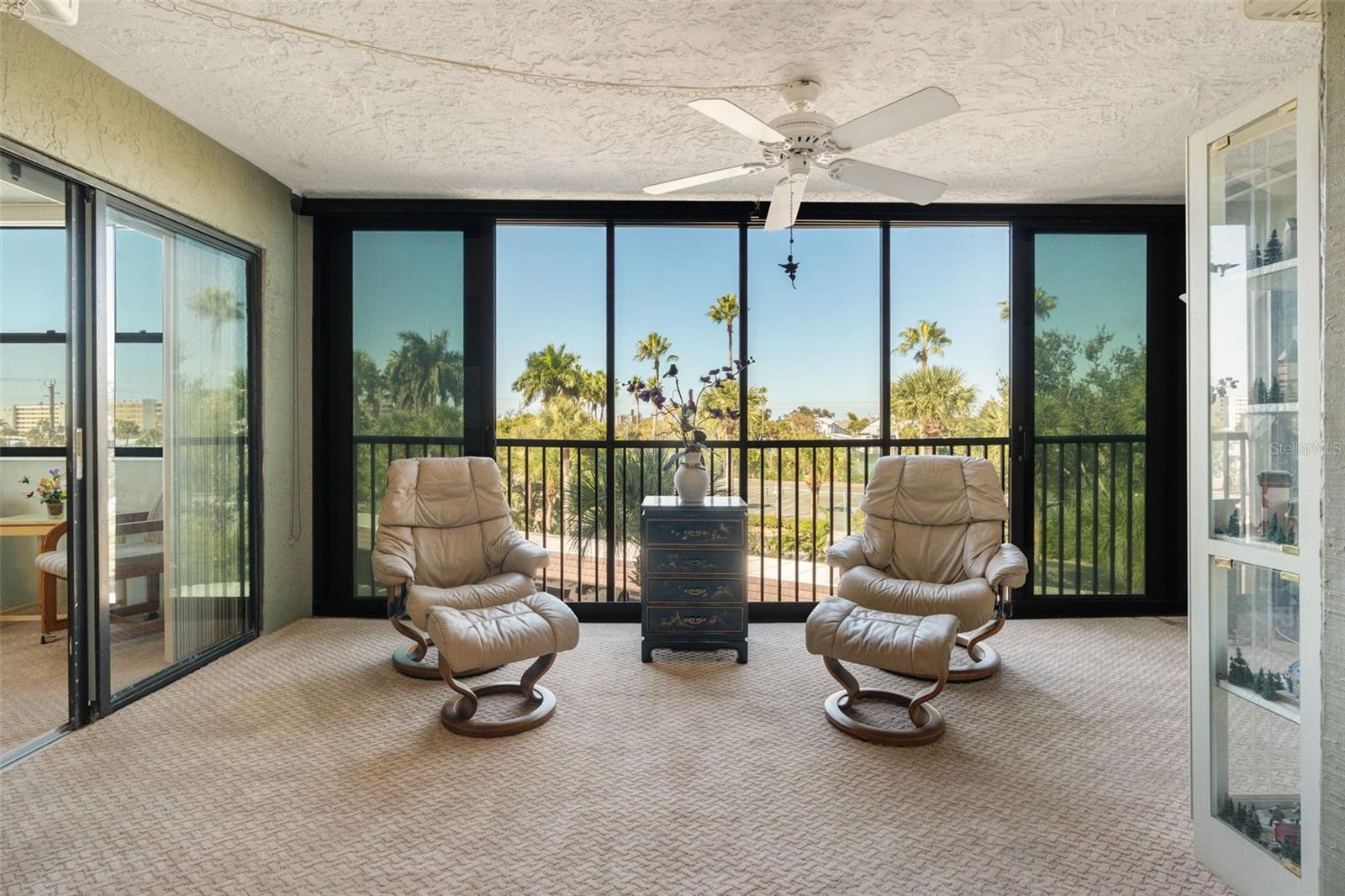 5855 MIDNIGHT PASS RD #318