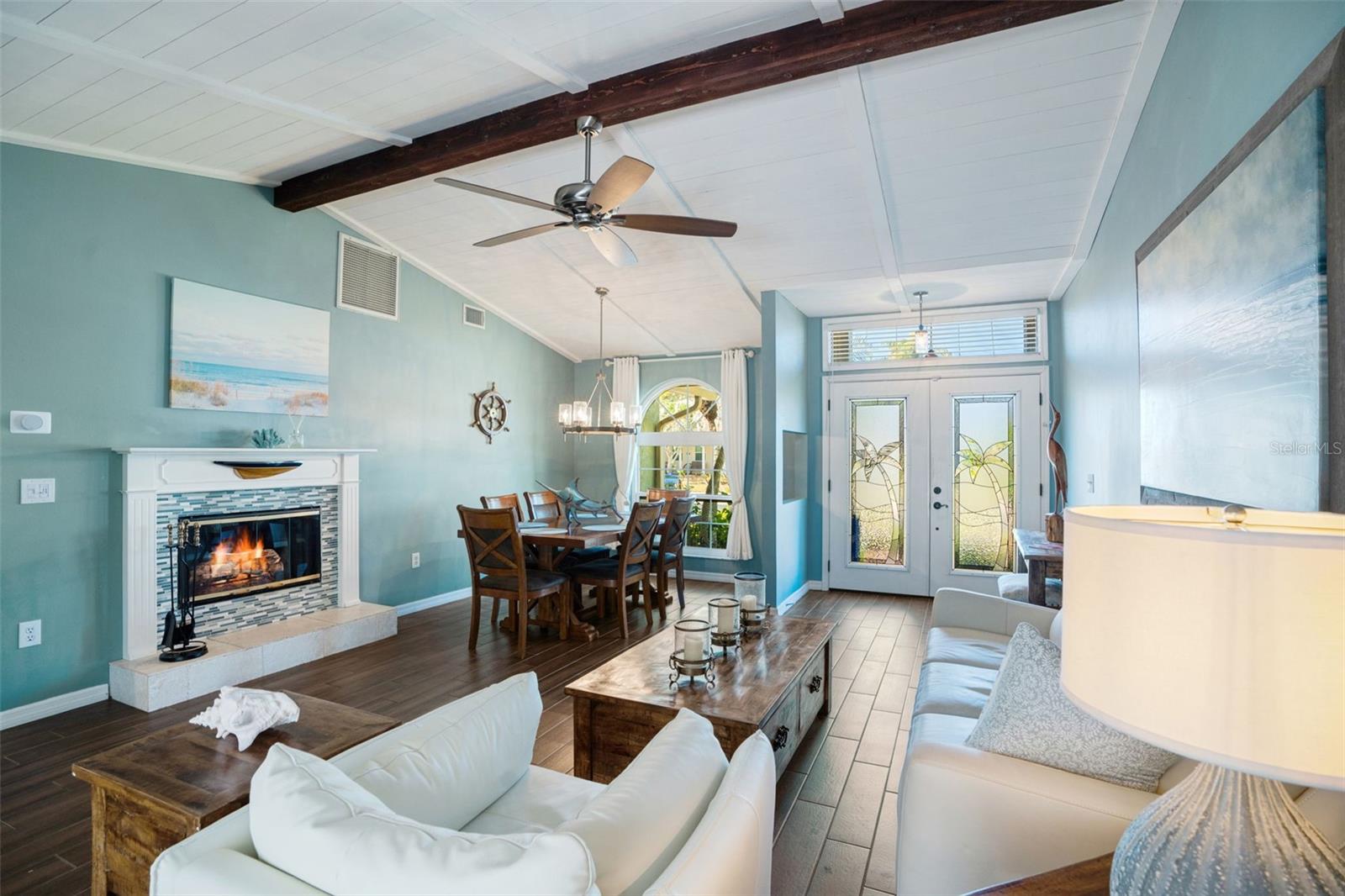 3196 CRYSTAL LAKES CT