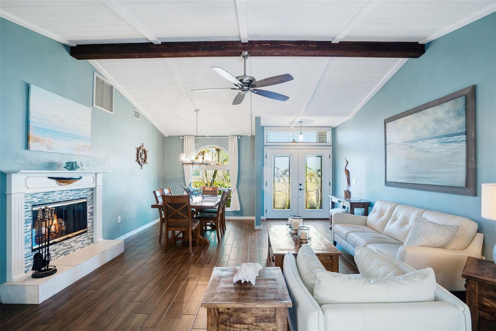 3196 CRYSTAL LAKES CT