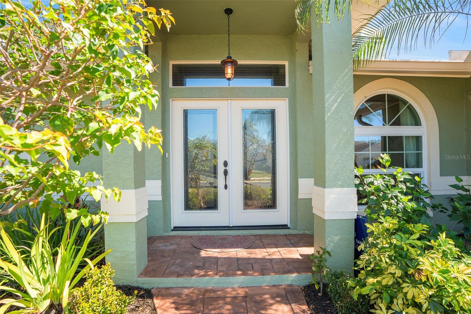 3196 CRYSTAL LAKES CT