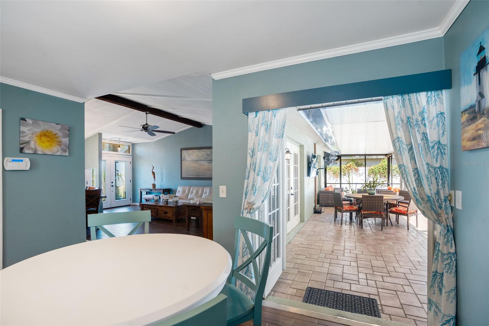 3196 CRYSTAL LAKES CT