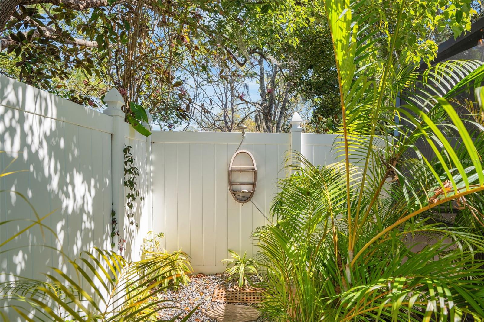 3196 CRYSTAL LAKES CT