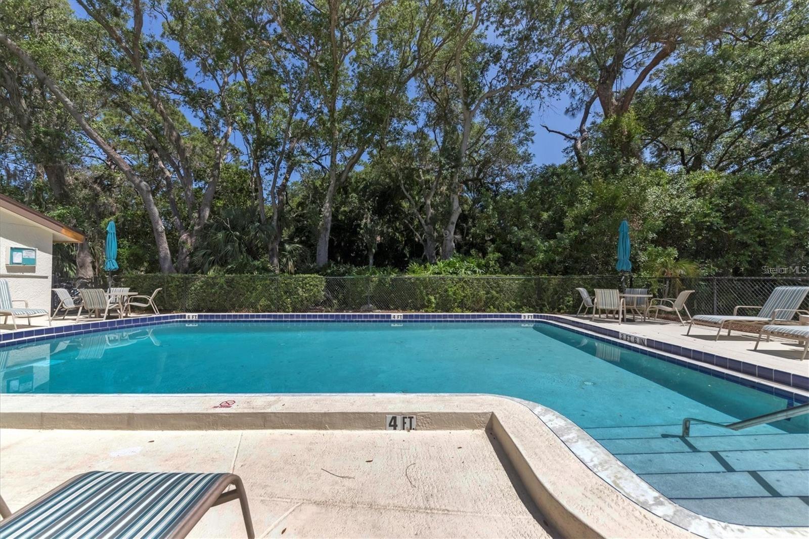 4717 WINSLOW BEACON #7