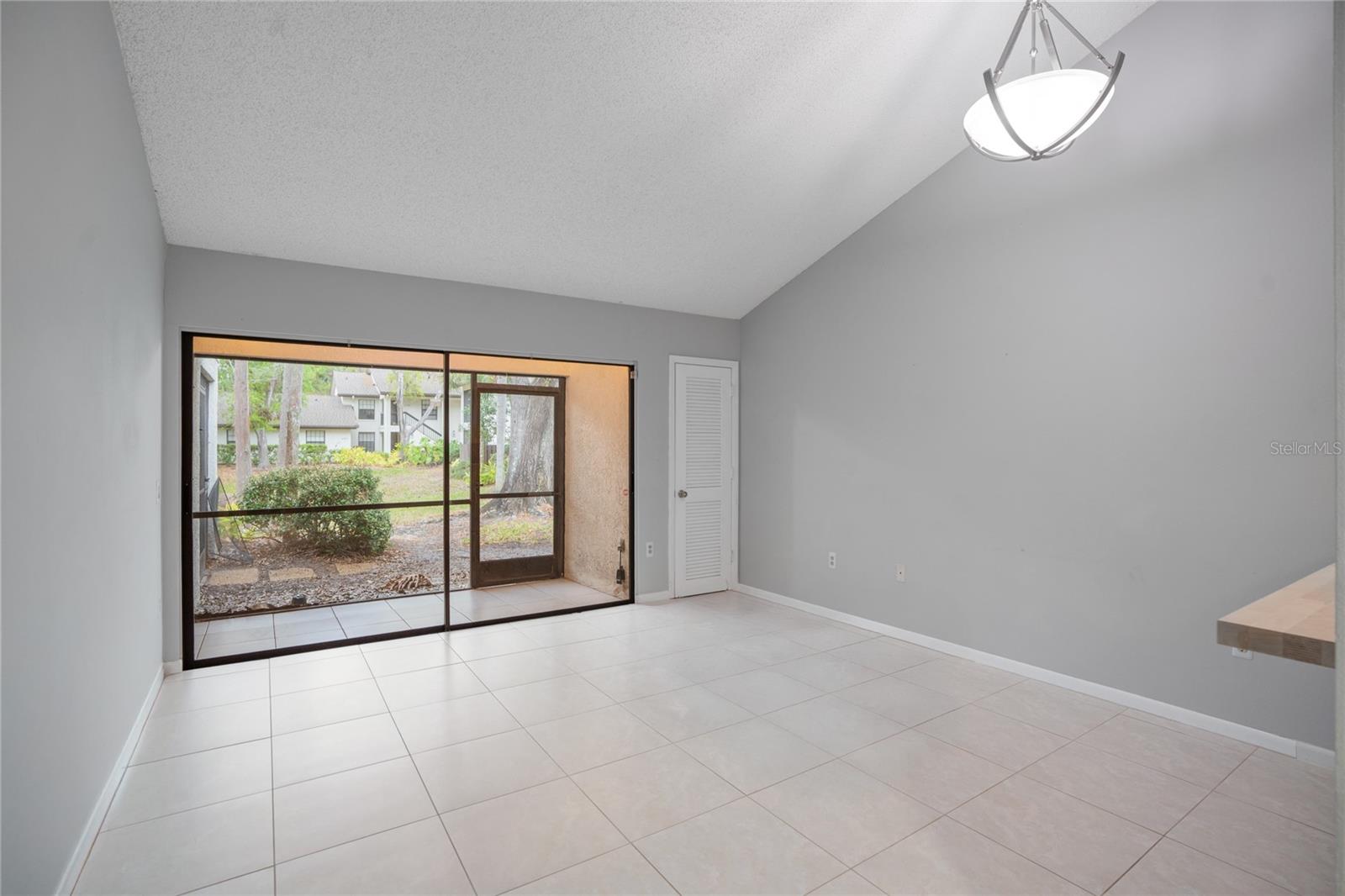 4717 WINSLOW BEACON #7
