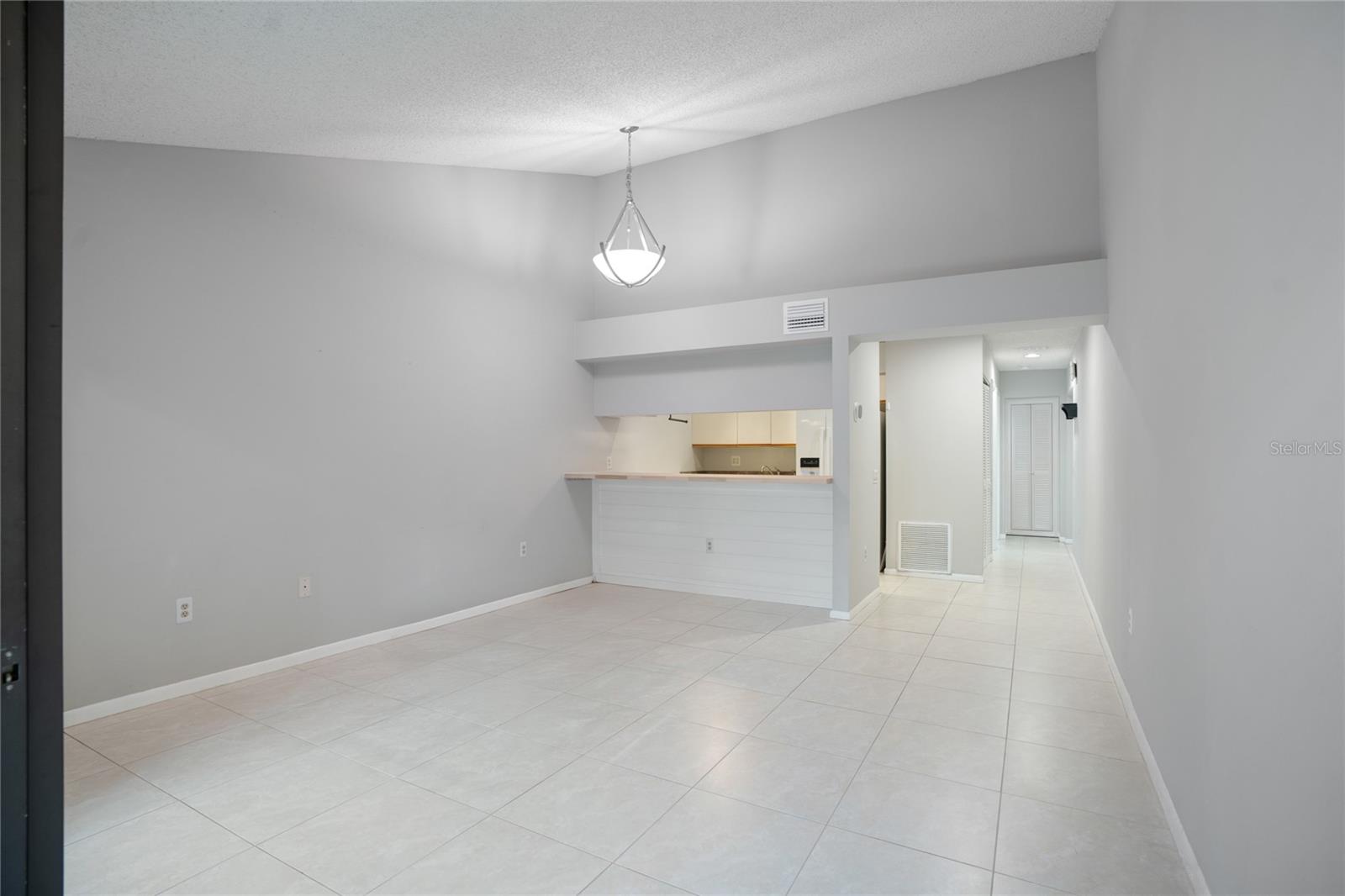 4717 WINSLOW BEACON #7