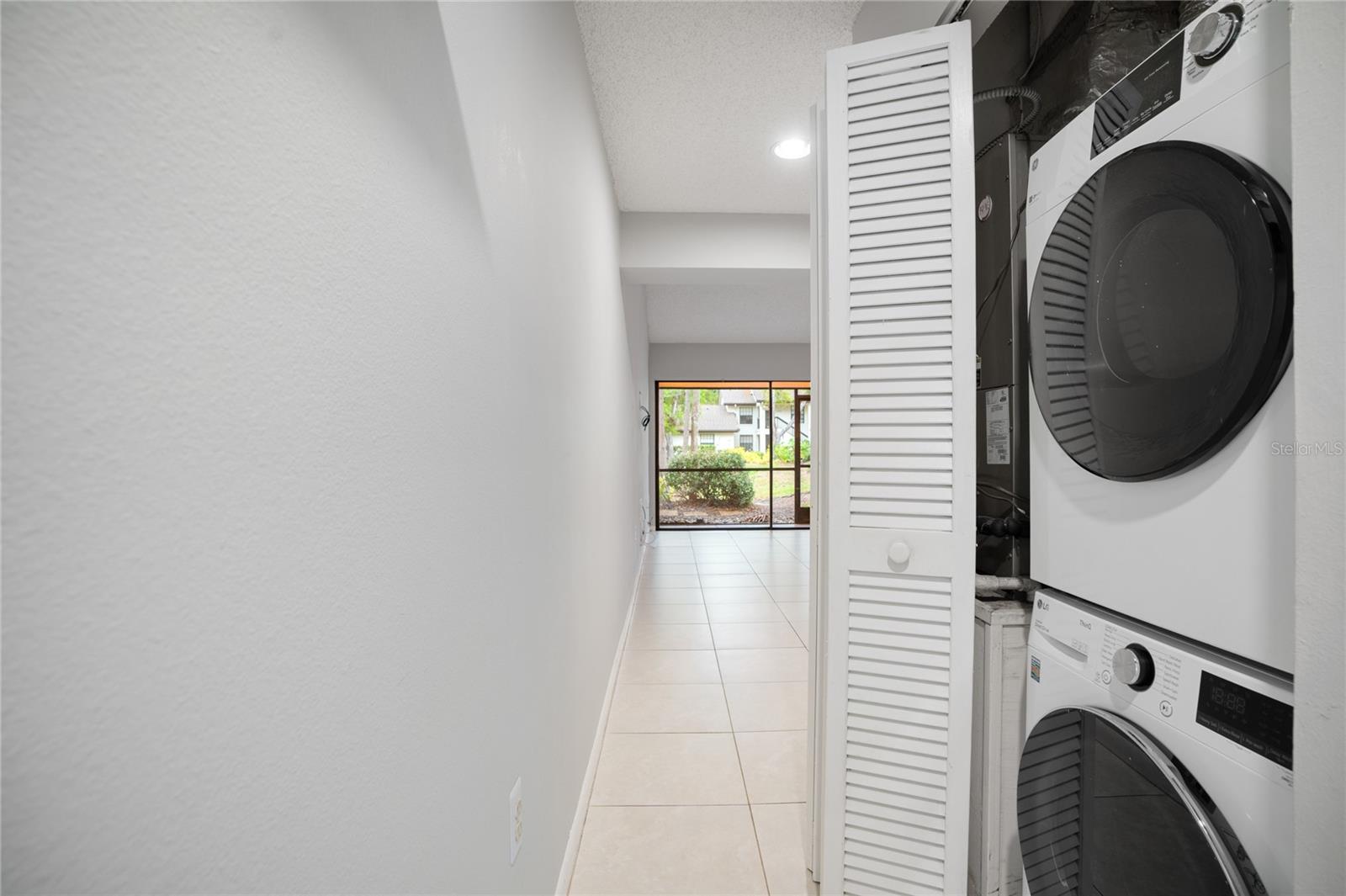 4717 WINSLOW BEACON #7