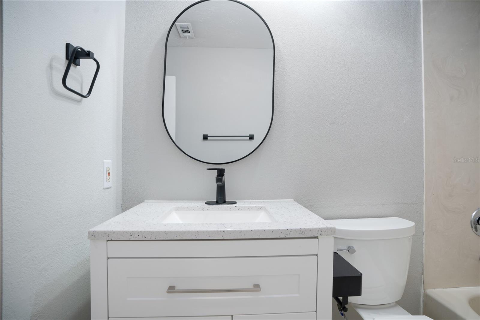 4717 WINSLOW BEACON #7