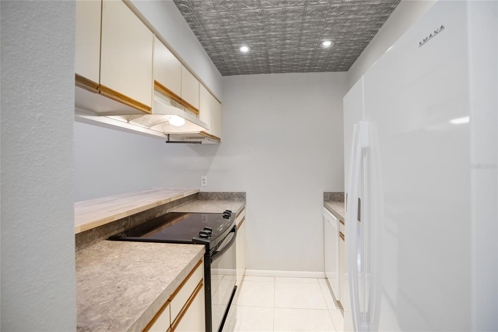 4717 WINSLOW BEACON #7