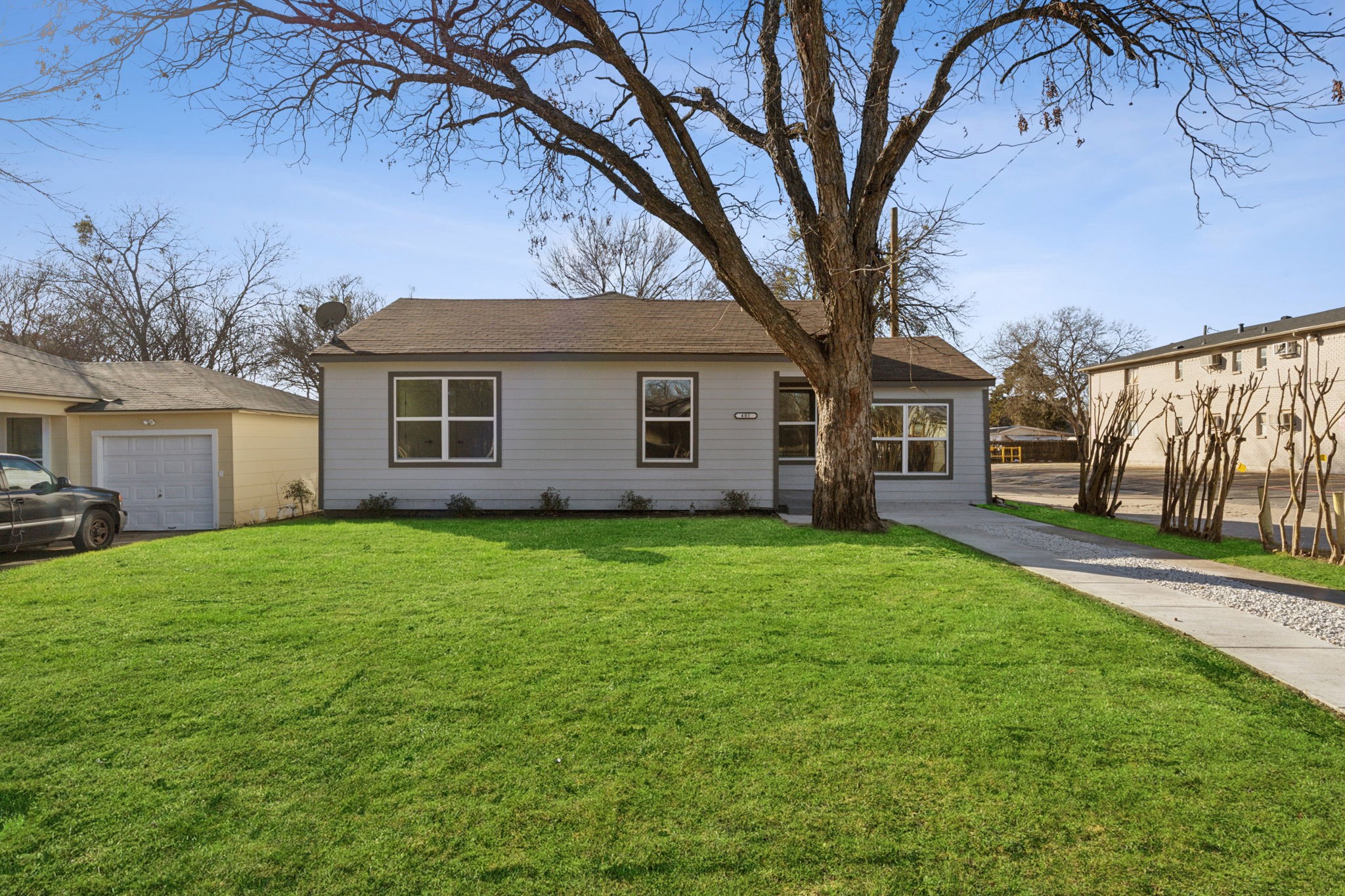401 SW 5th