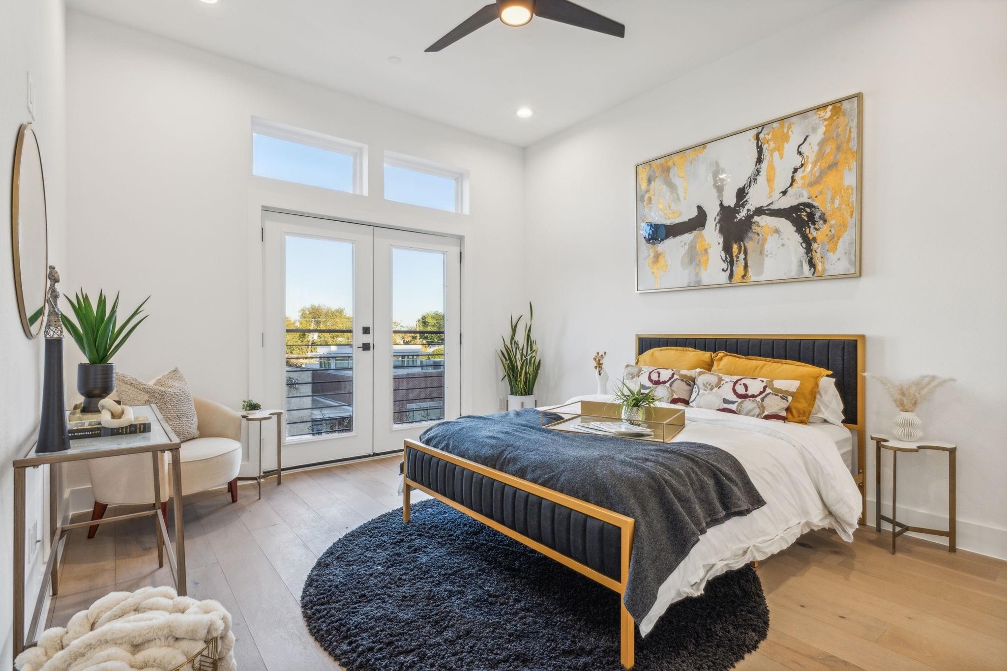 4208 Live Oak Street 201