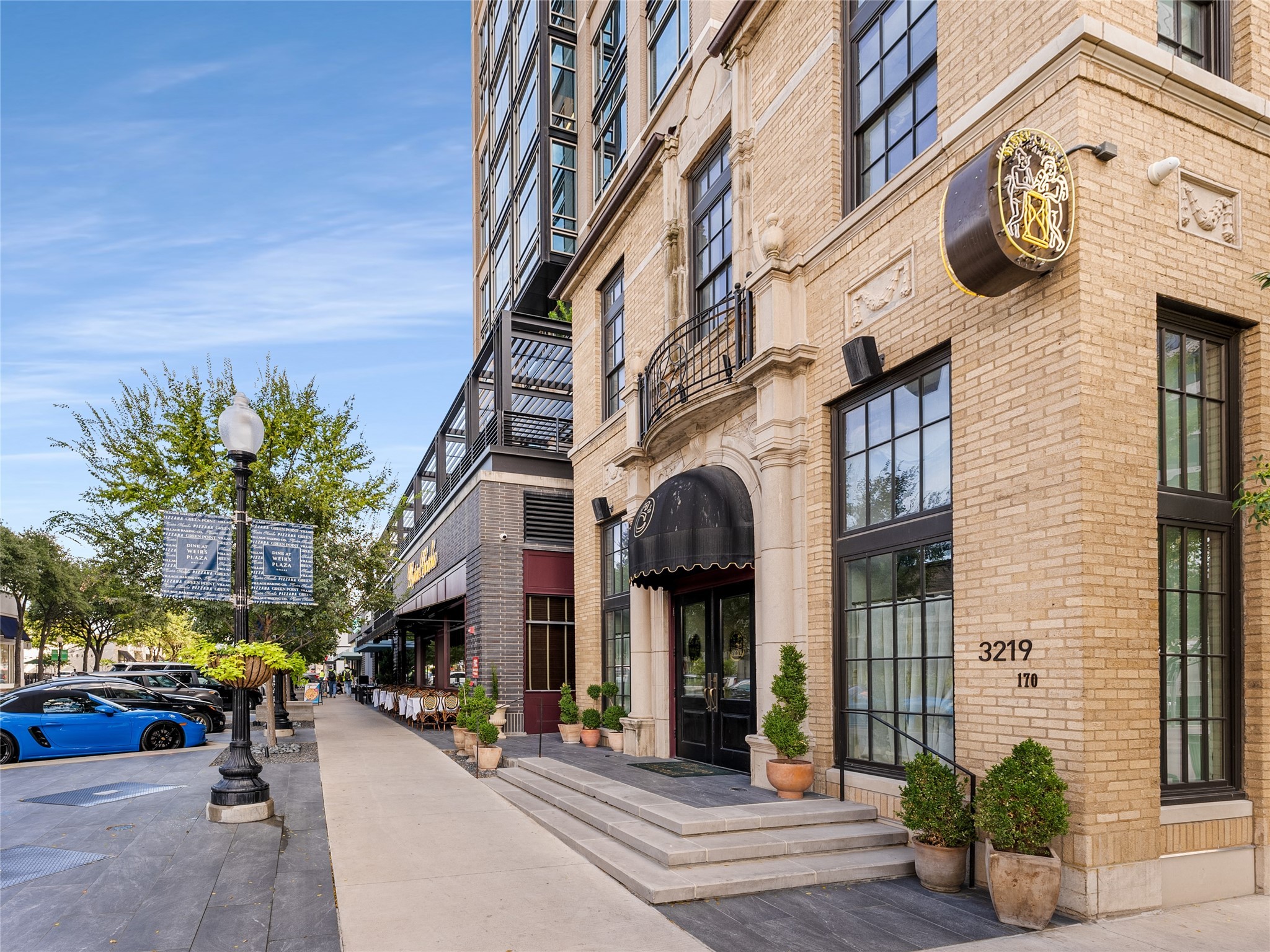2019 N Prairie Avenue 101