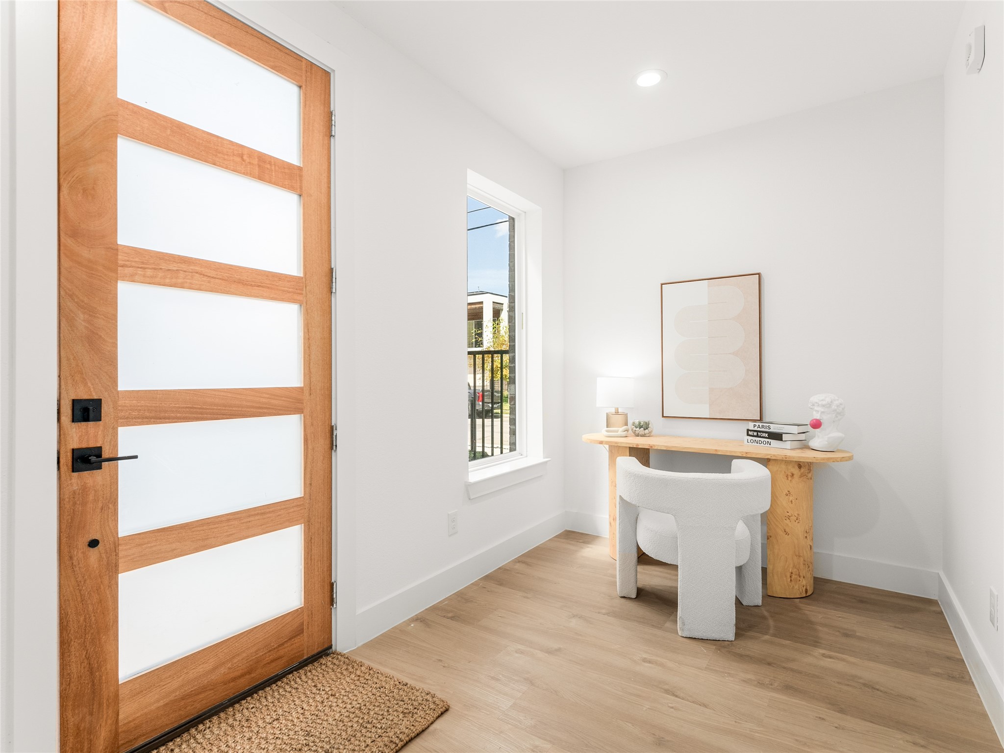 2015 N Prairie Avenue 204