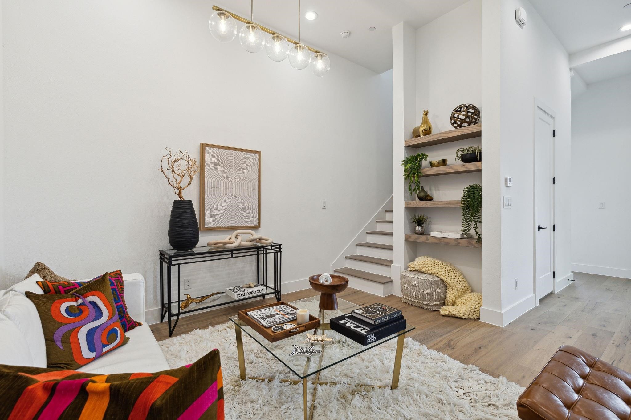 4208 Live Oak Street 201