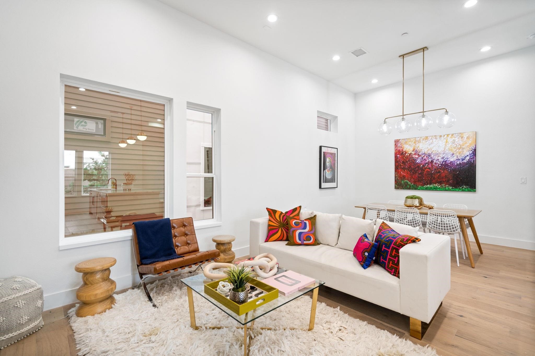 4208 Live Oak Street 201