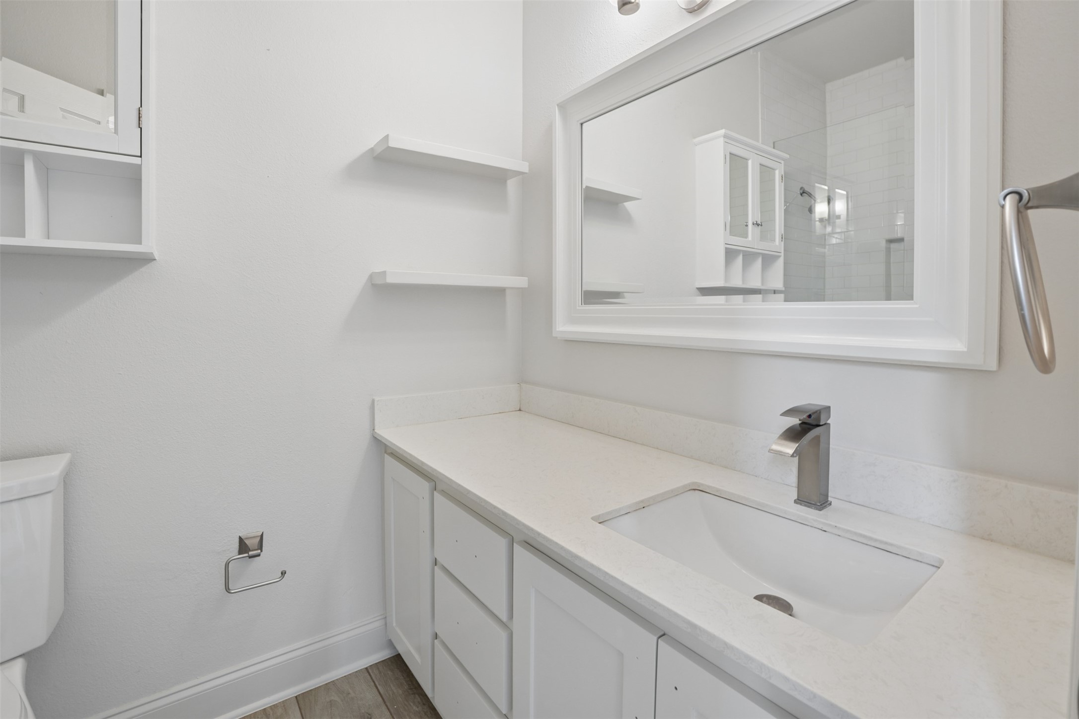 4307 Gilbert Avenue 302