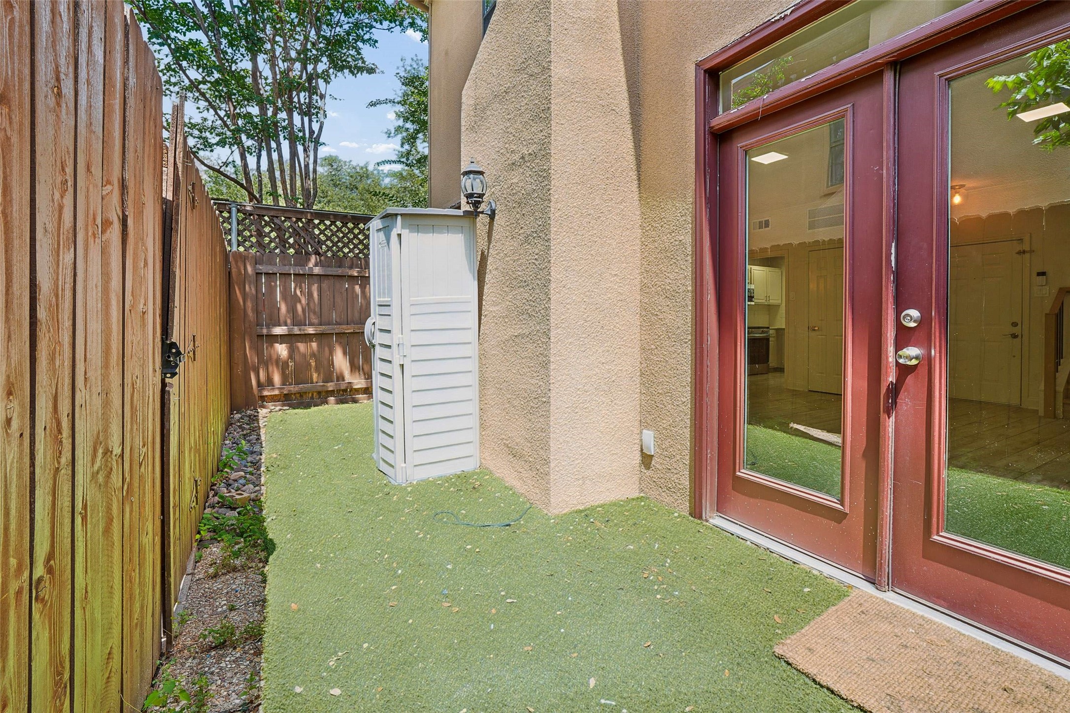 4307 Gilbert Avenue 302