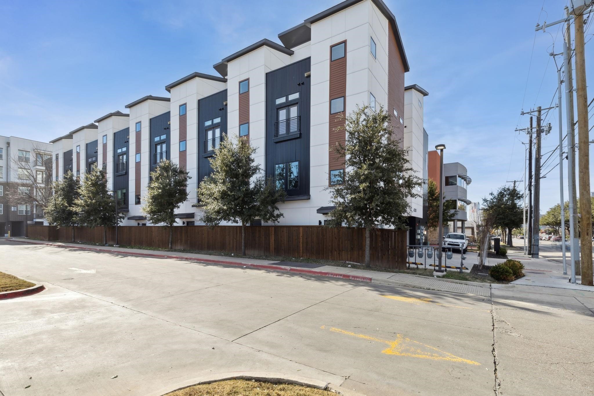 4208 Live Oak Street 201