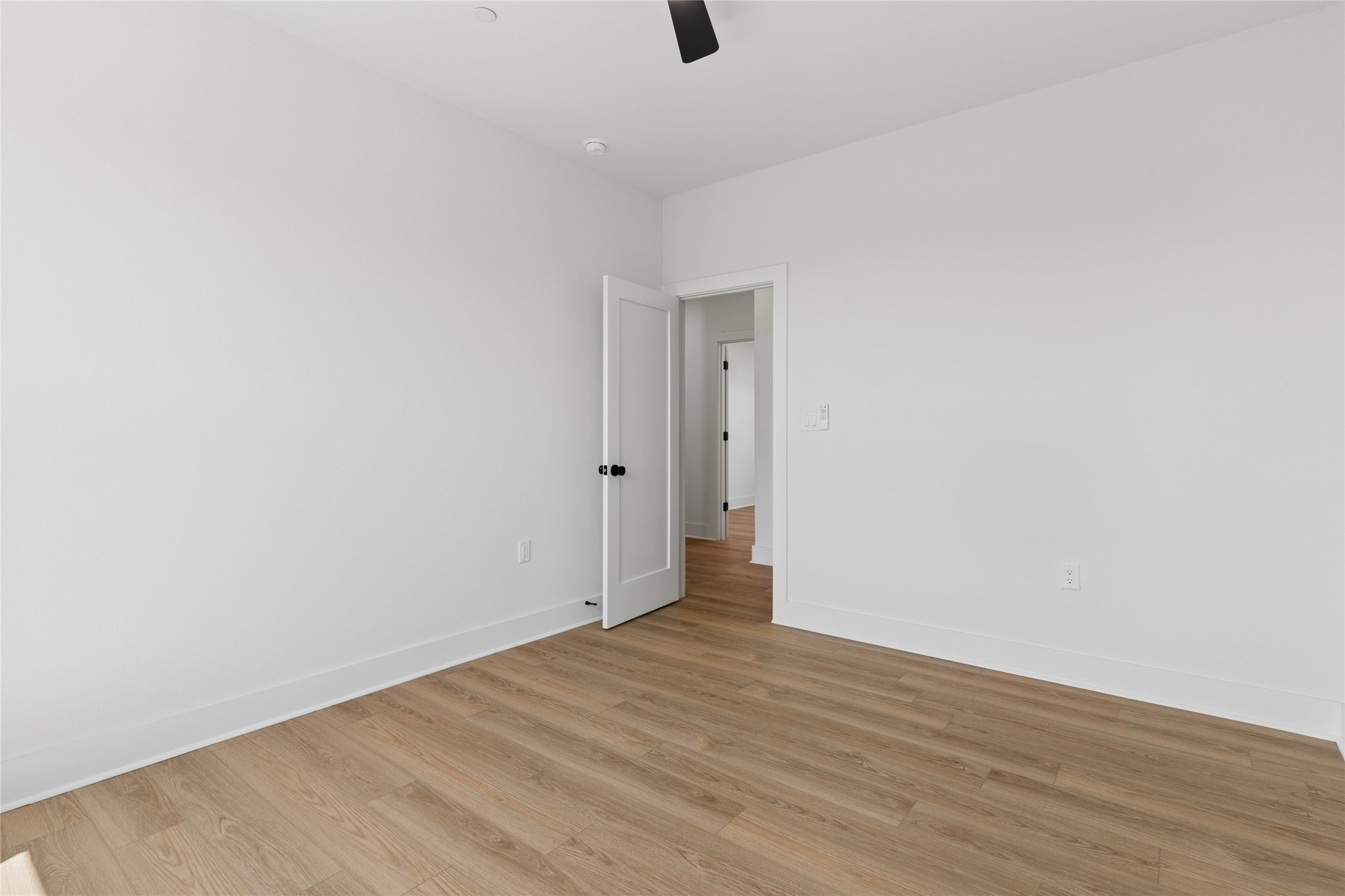 2202 N Carroll Avenue 104