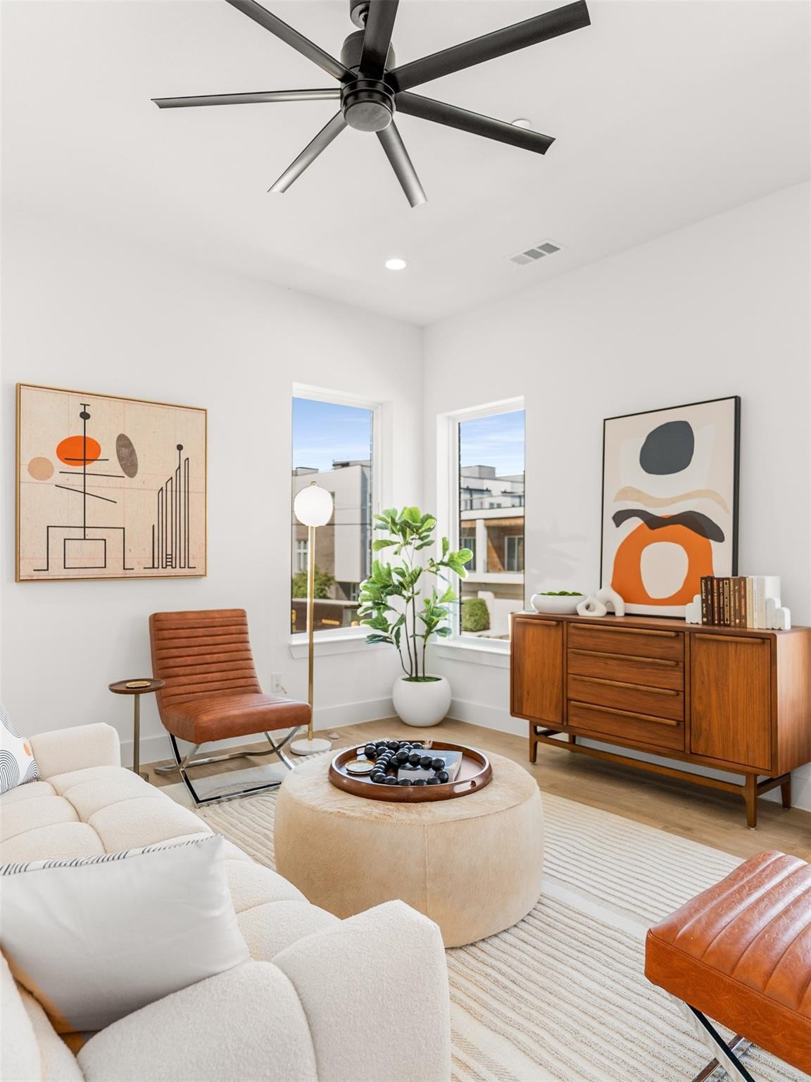 2015 N Prairie Avenue 203