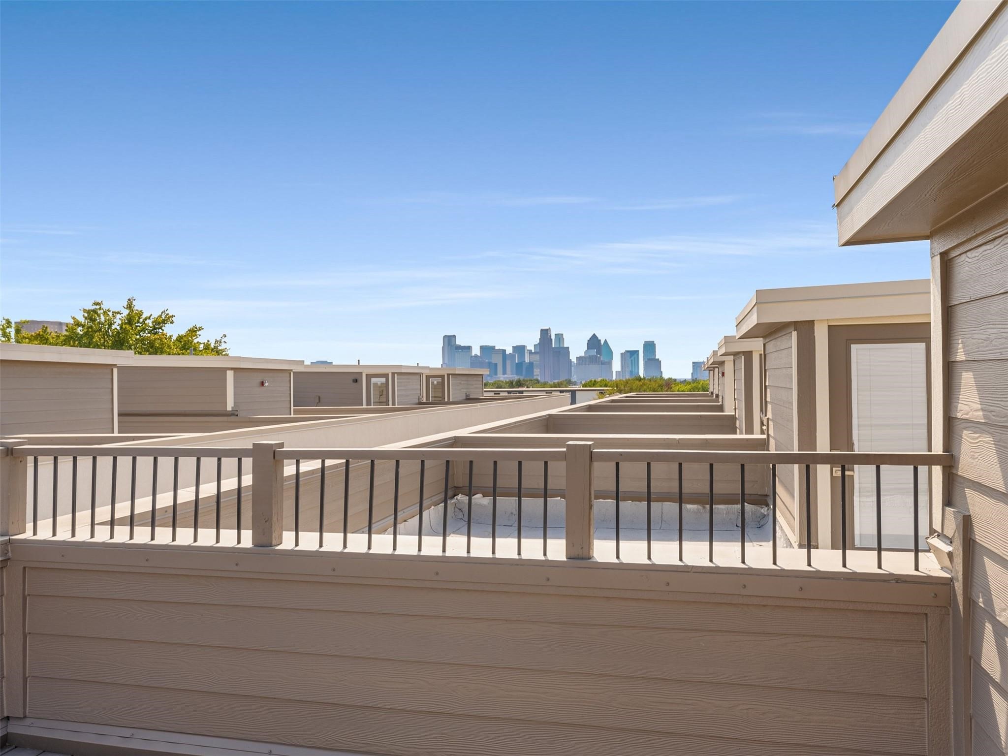 2015 N Prairie Avenue 203