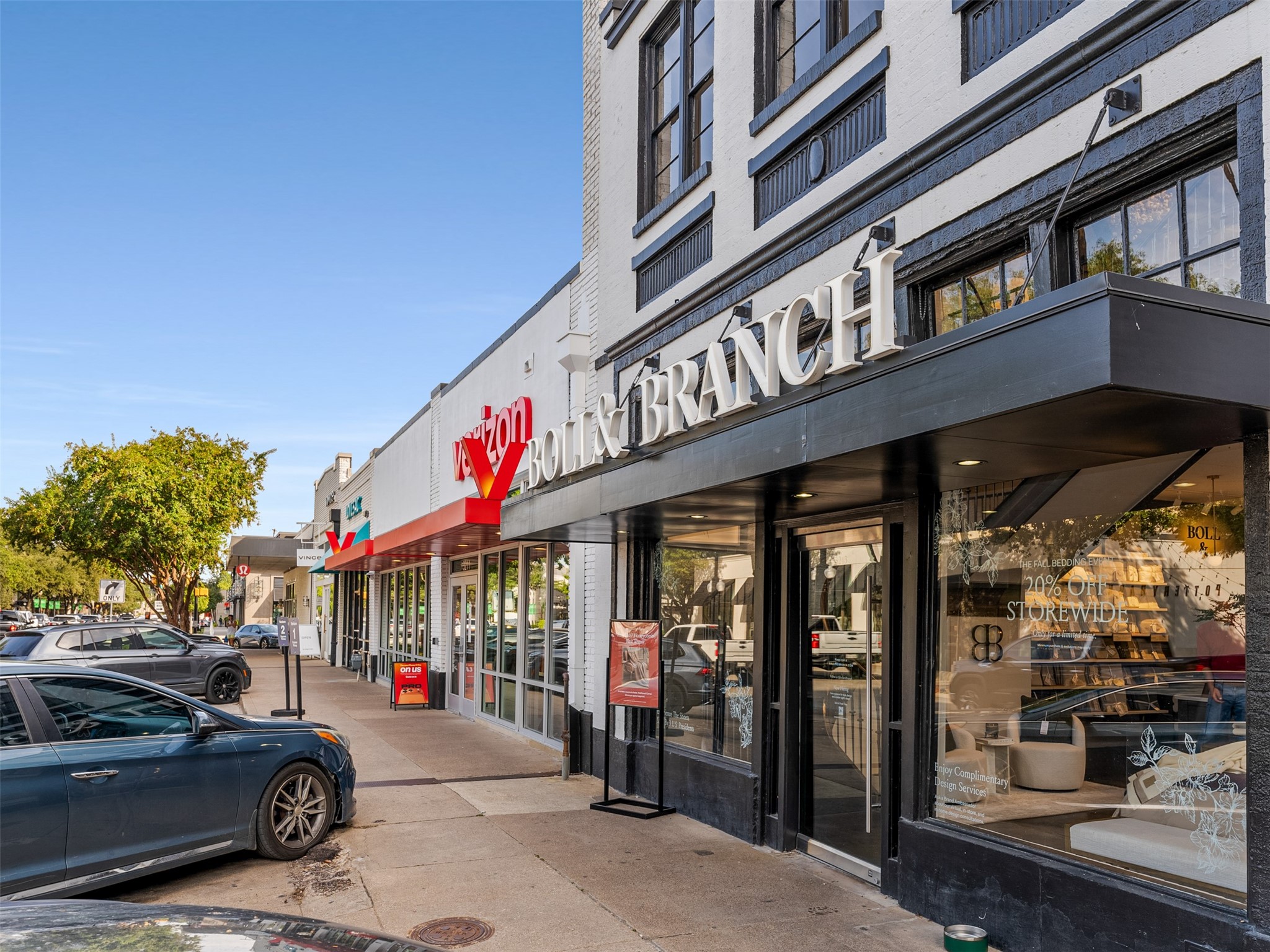 2015 N Prairie Avenue 204