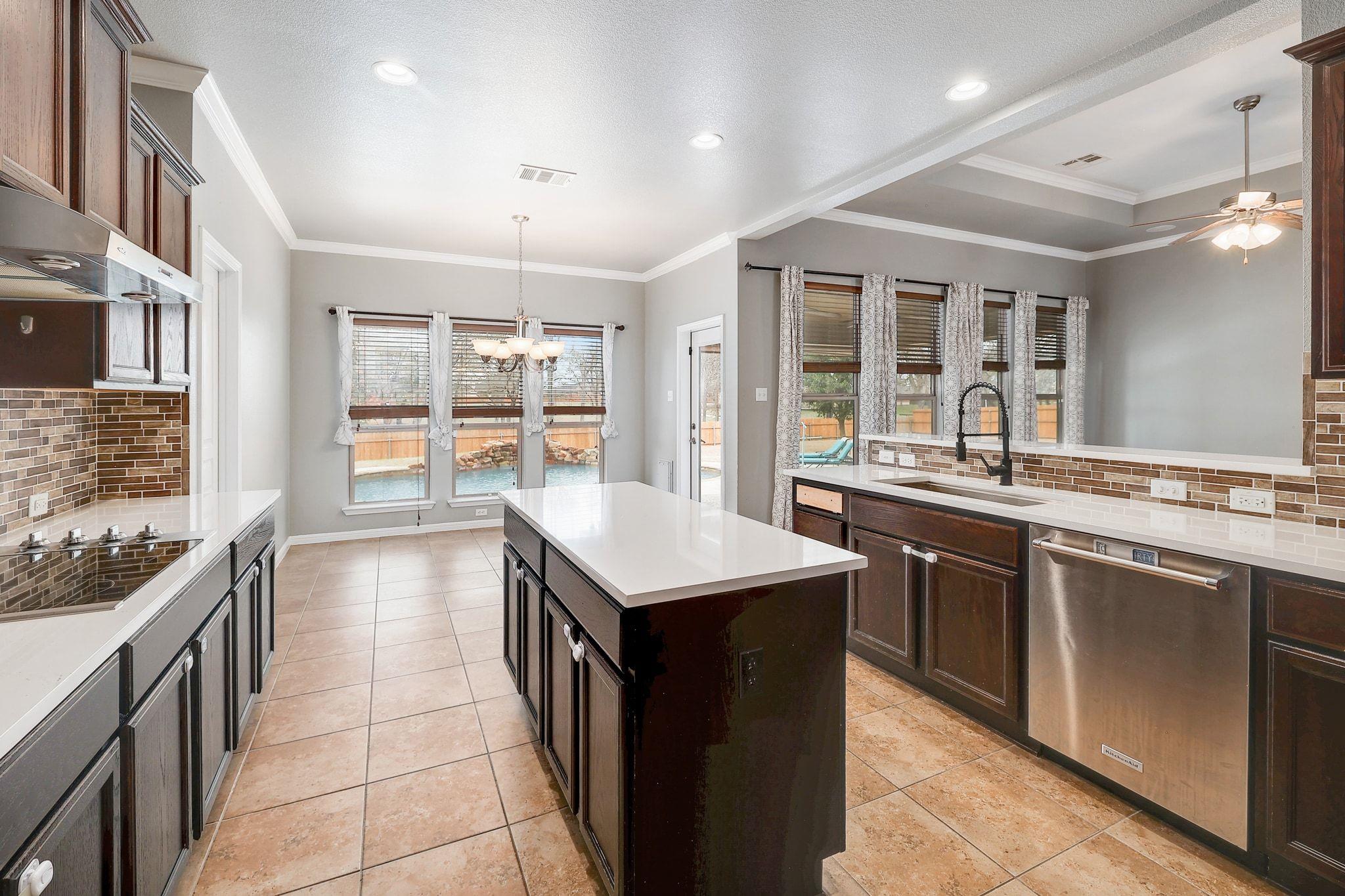 7238 Valley Mist DR