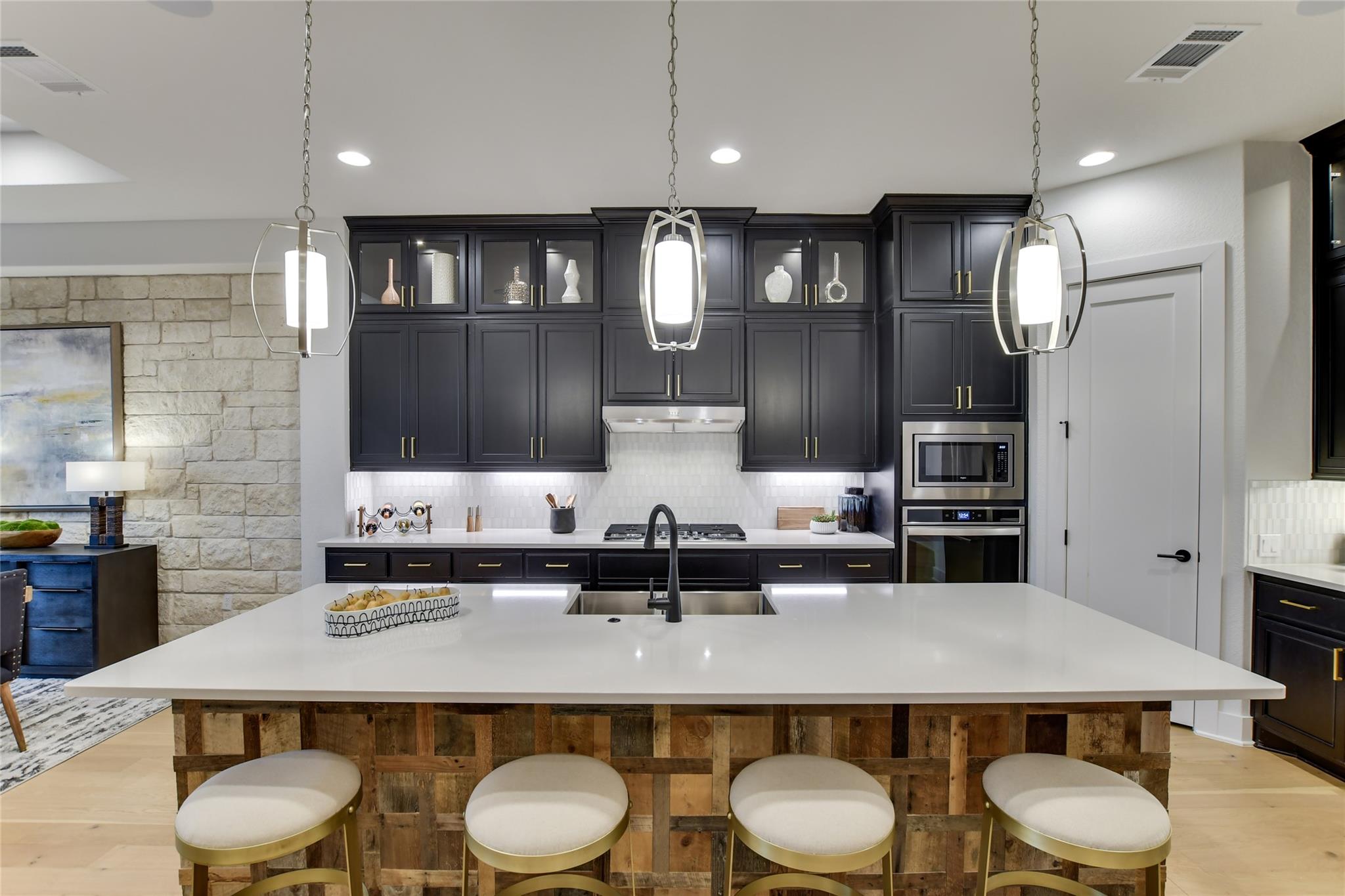 19617 Serenity LN