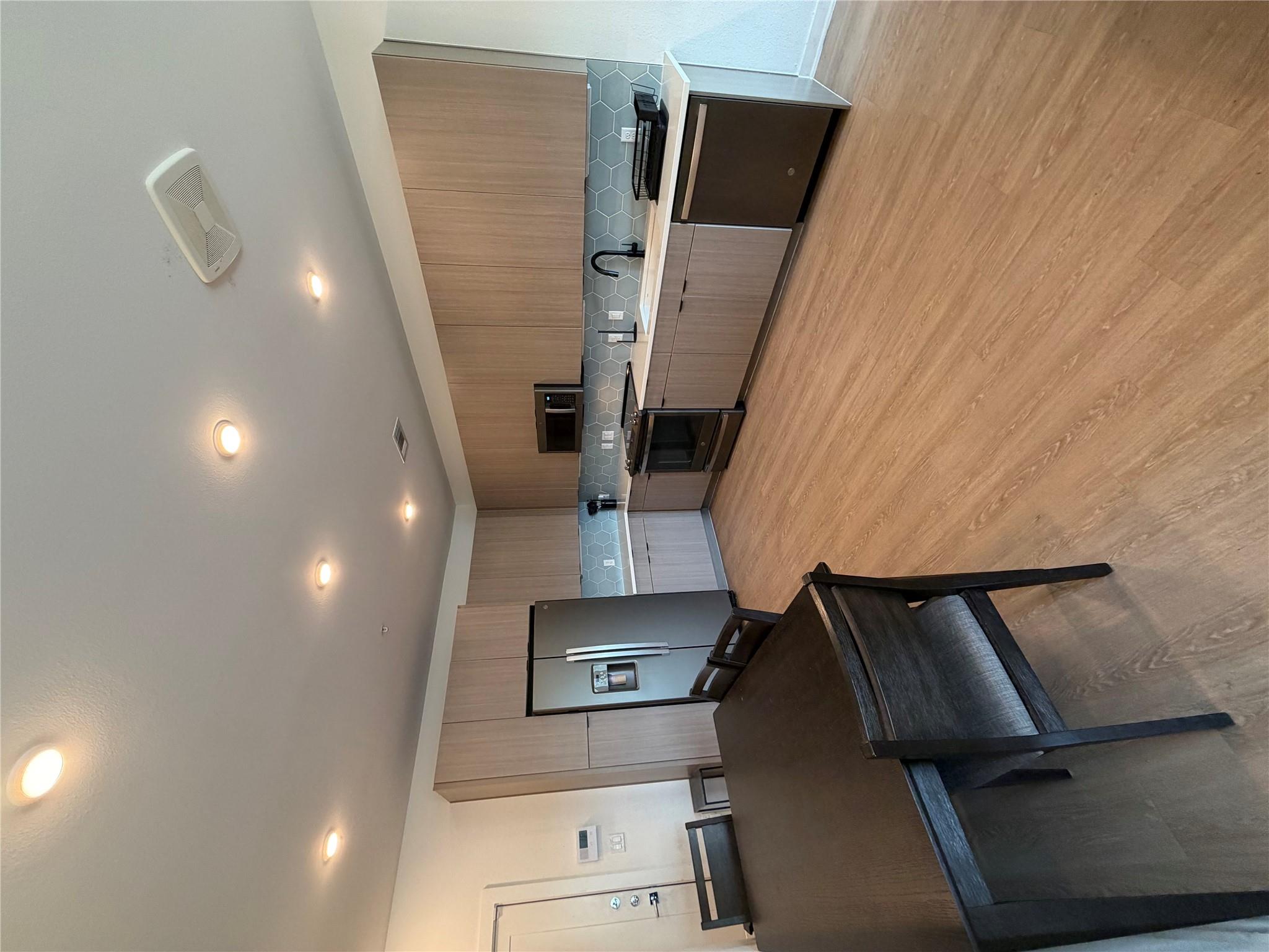 4802 S Congress Ave # 107