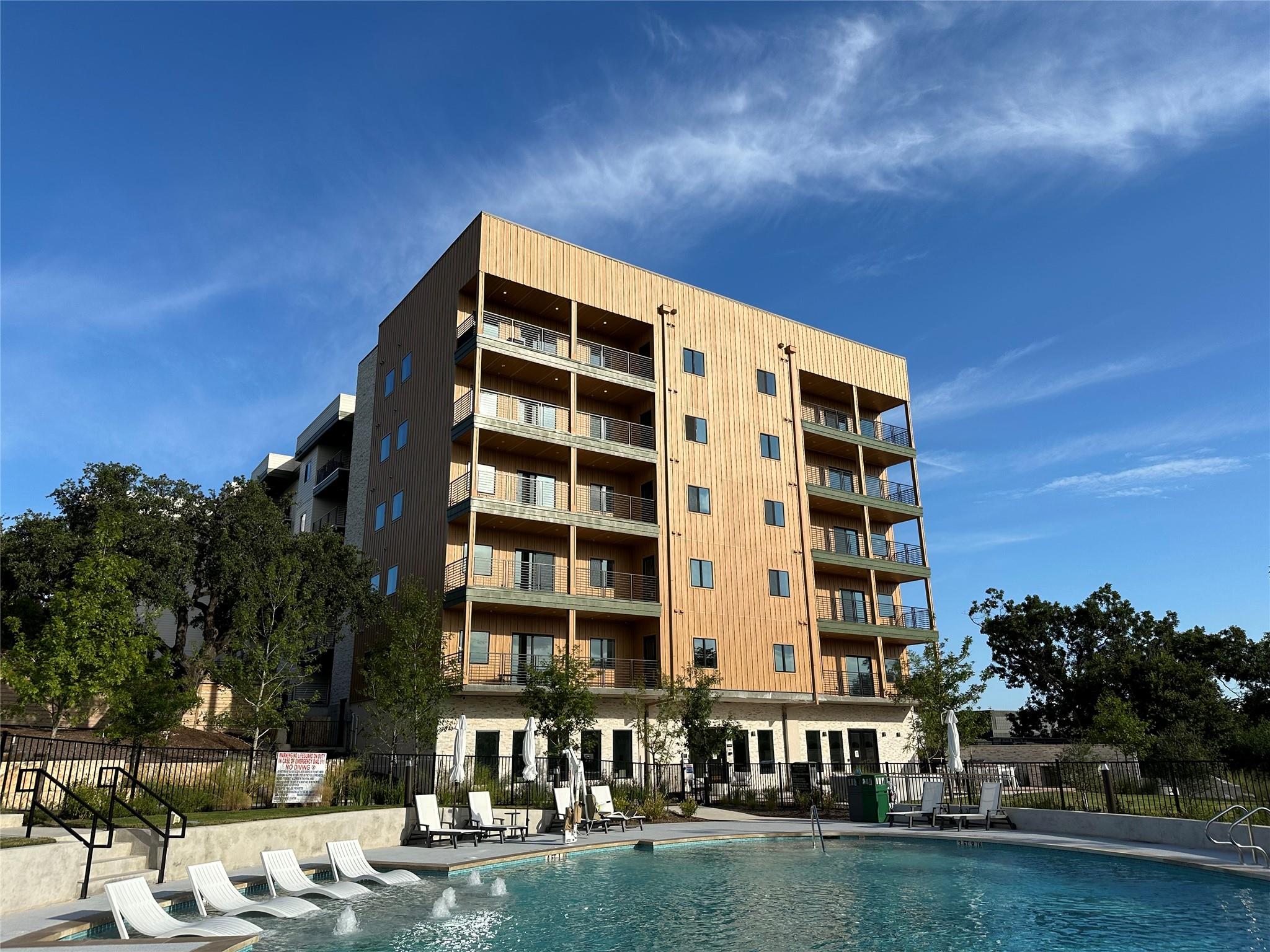 4802 S Congress Ave # 107