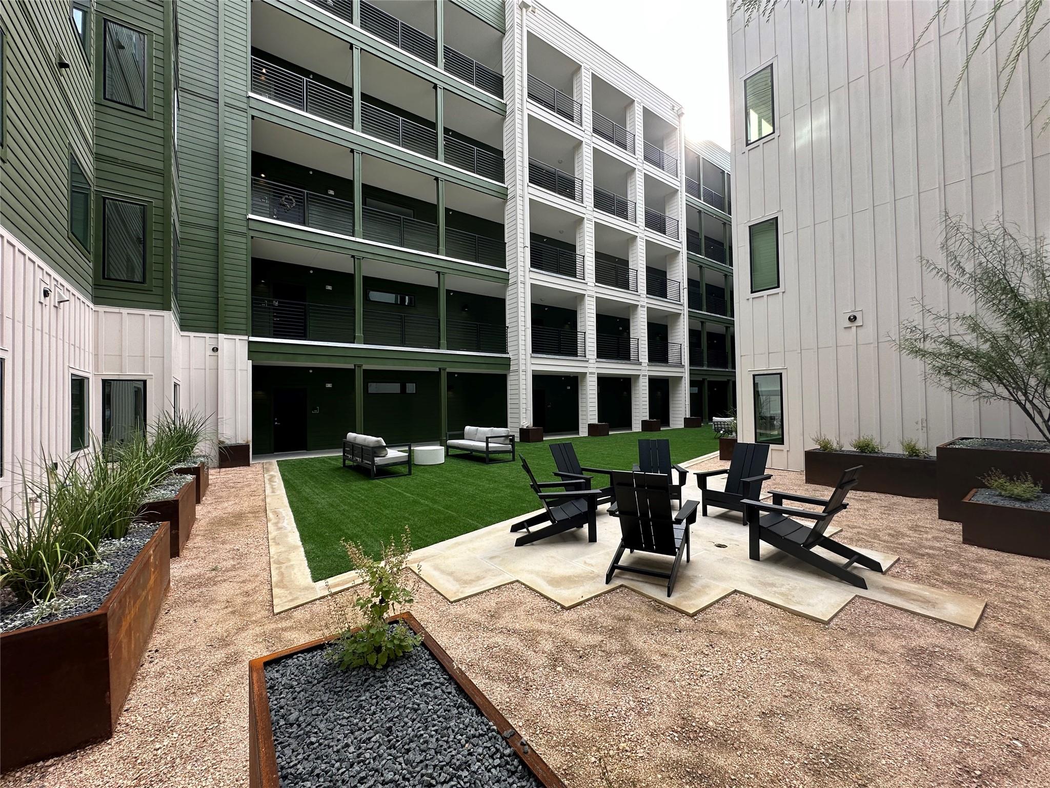 4802 S Congress Ave # 107