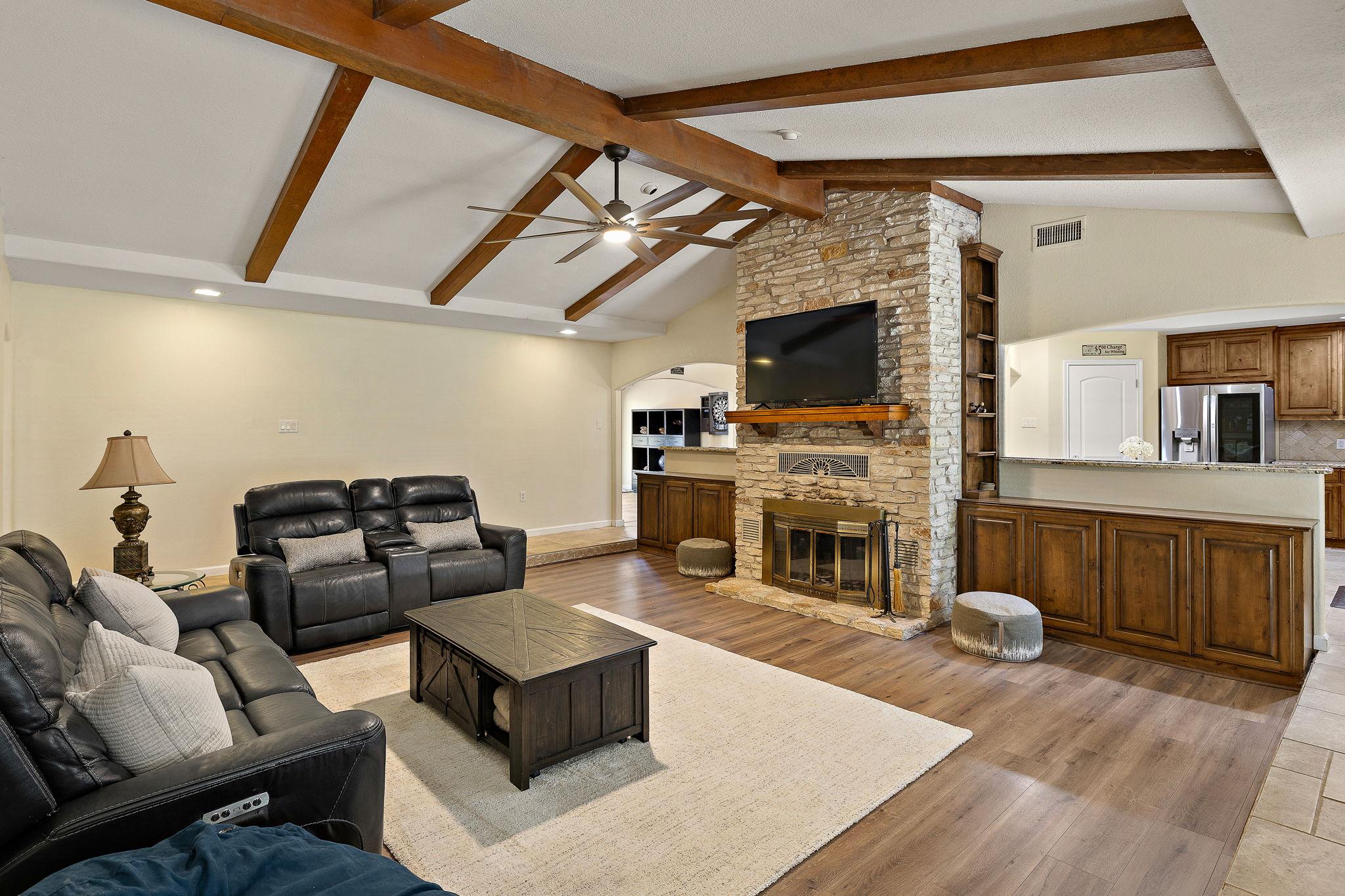 4204 Oro CT