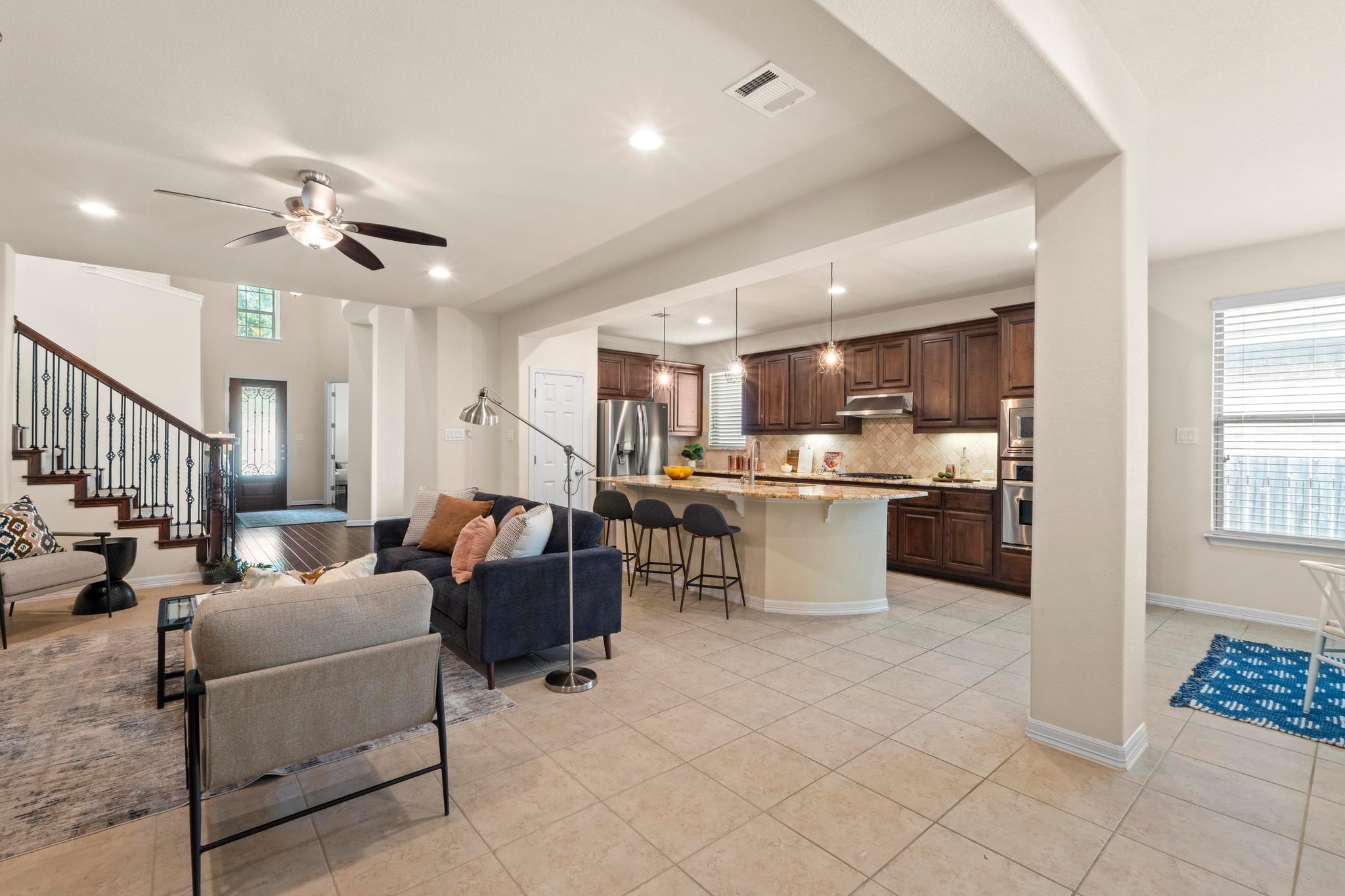 4013 Gloucester DR