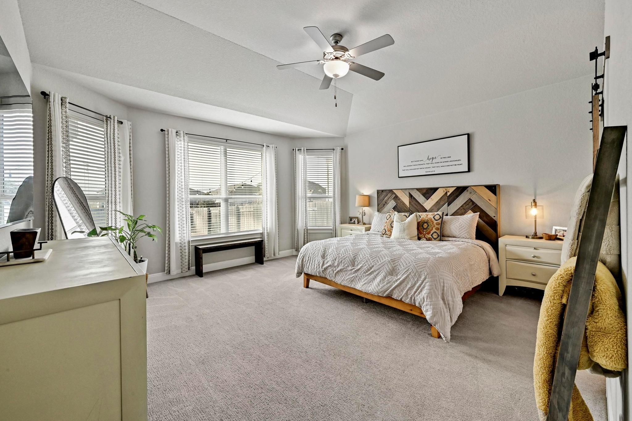 331 Sawtooth Mountain WAY