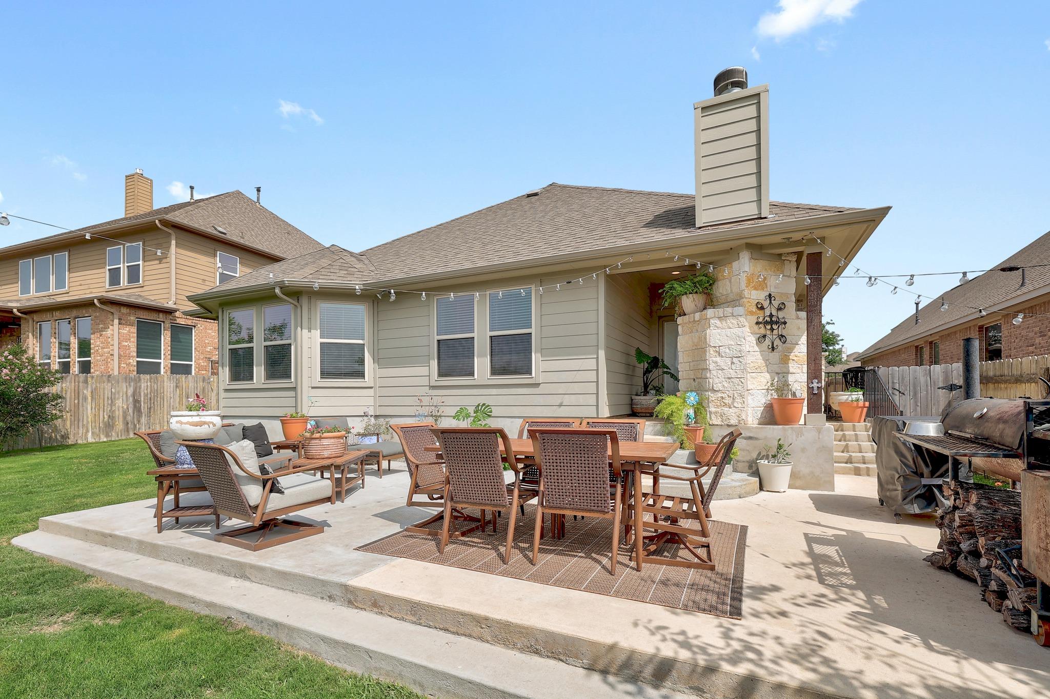 7704 Leonardo DR