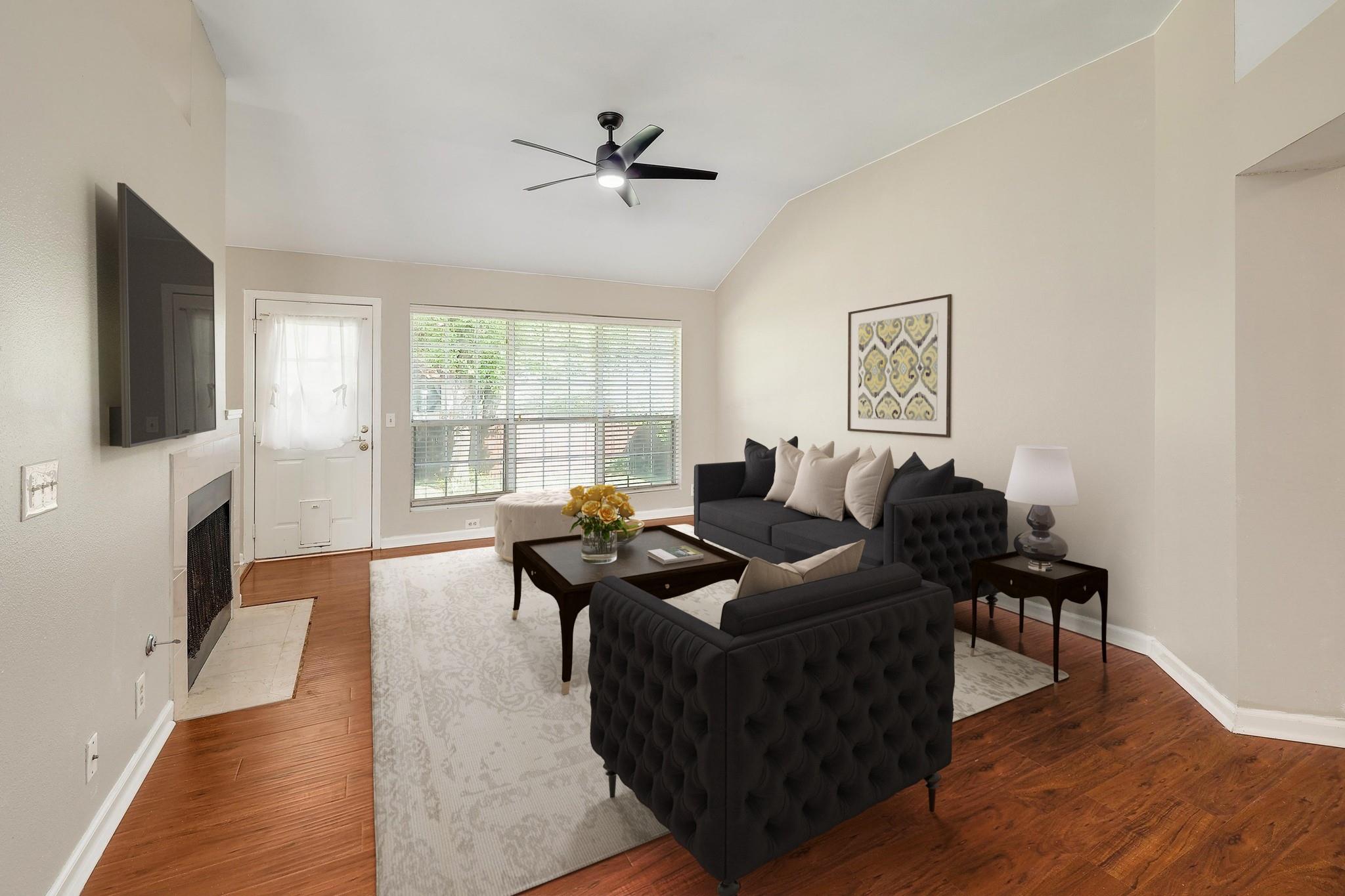 1813 Lion Heart DR