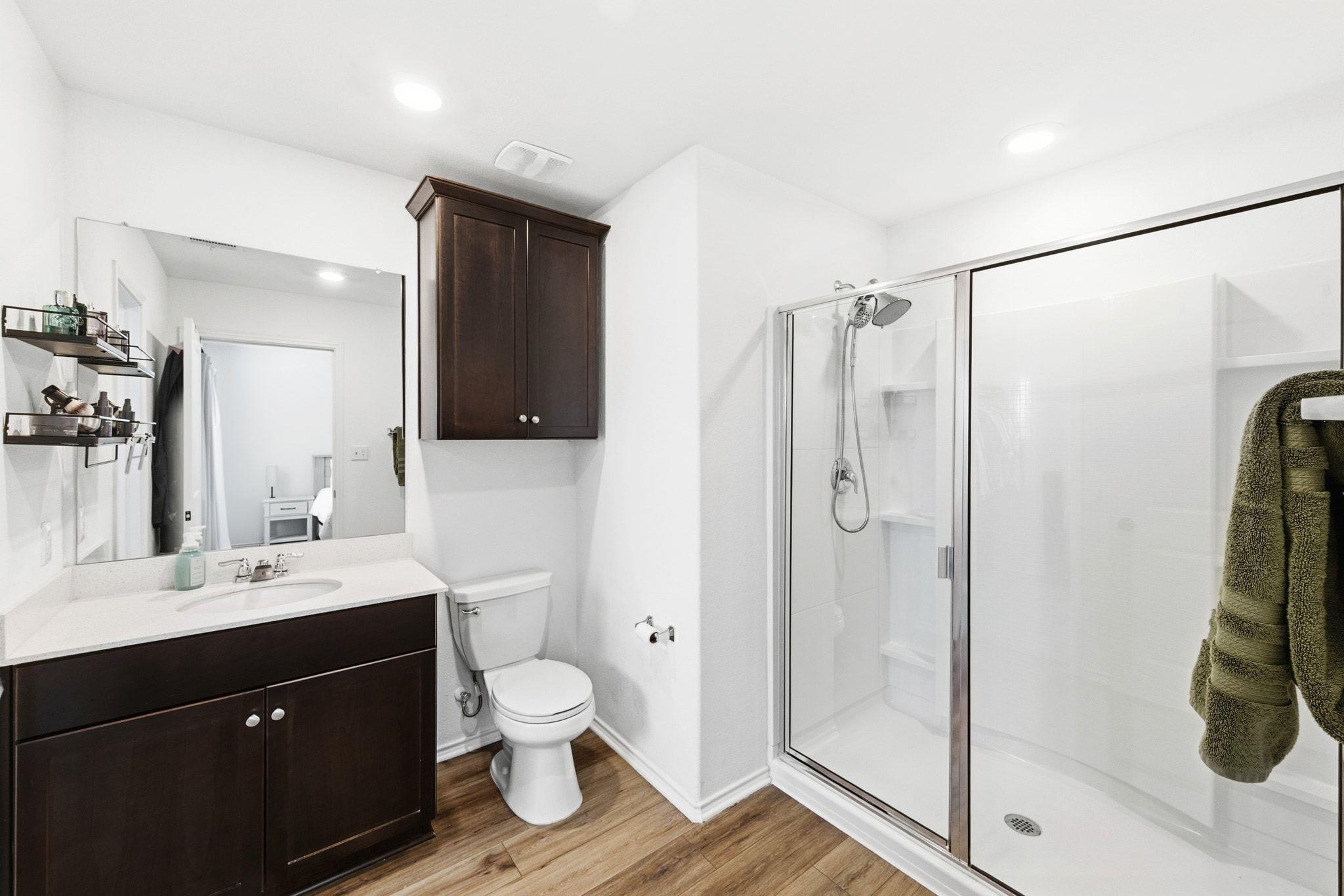 200 George Neggan LN