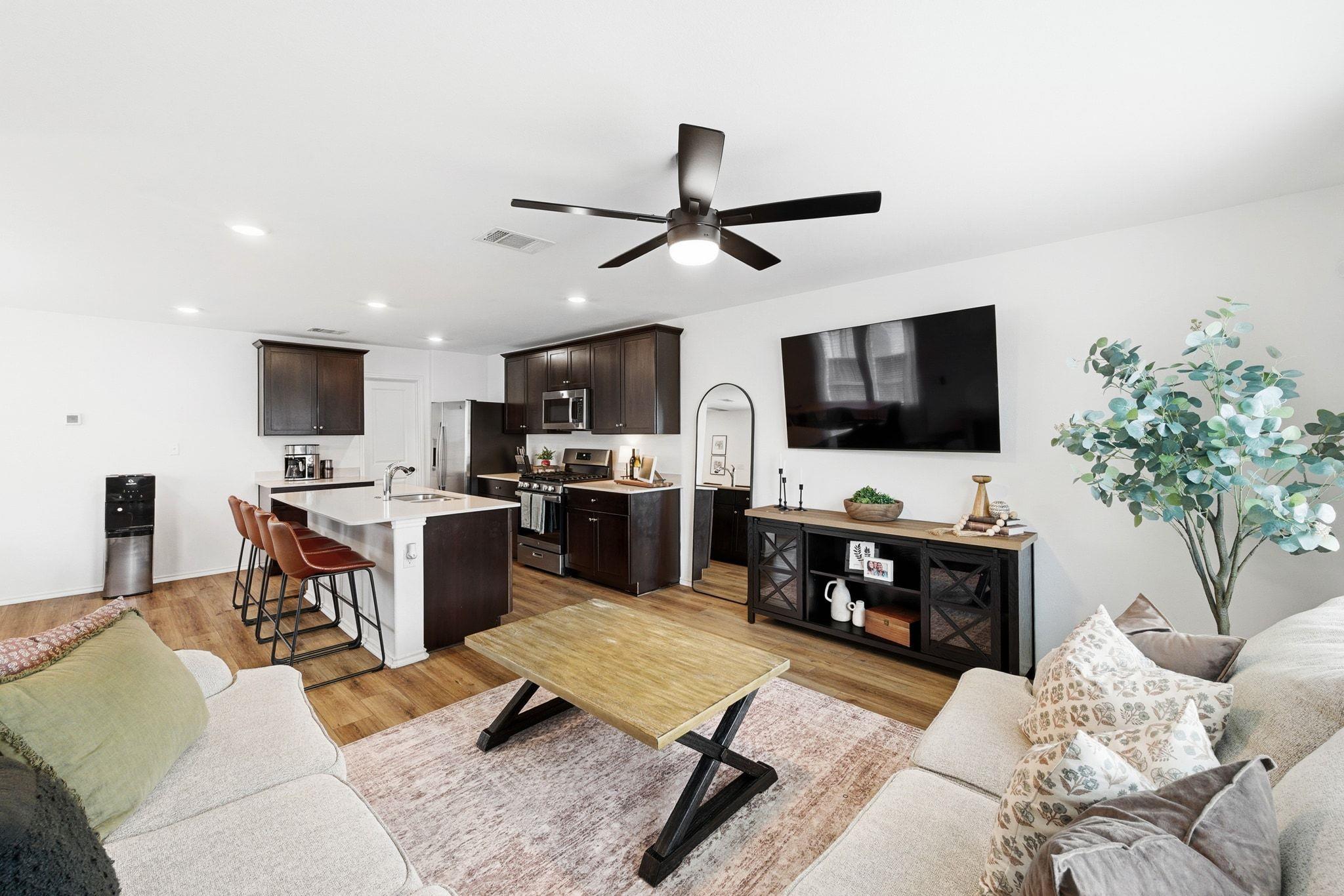 200 George Neggan LN