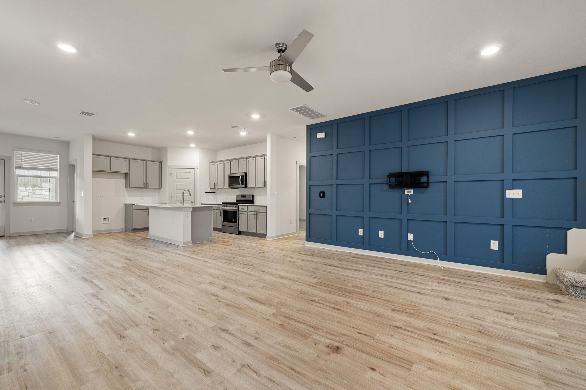 10716 Fulton Ave