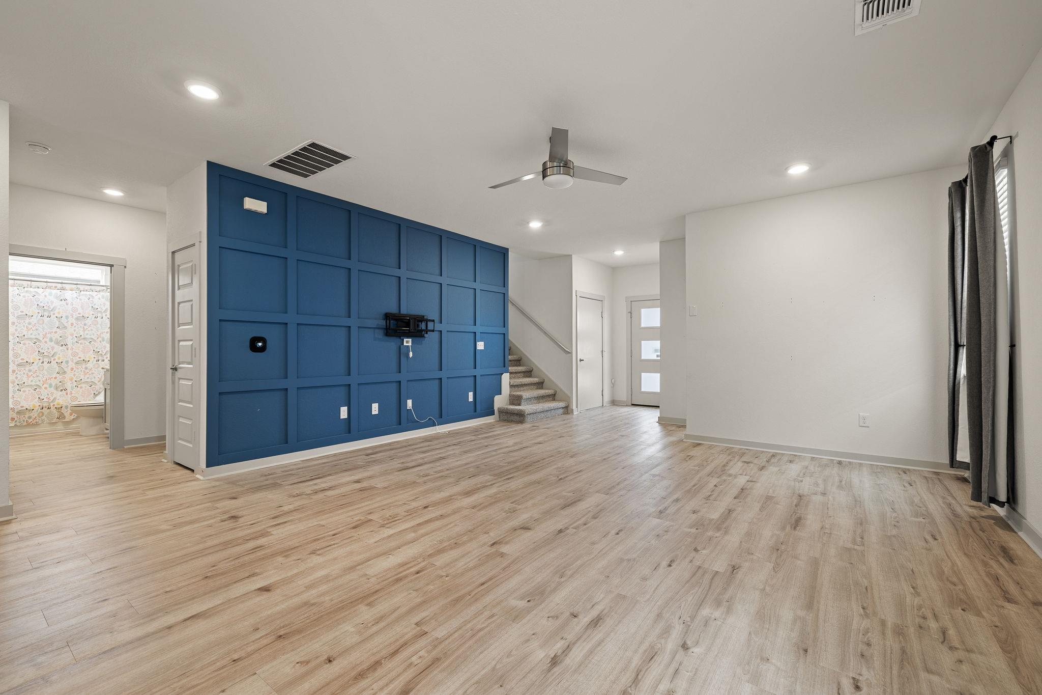 10716 Fulton Ave