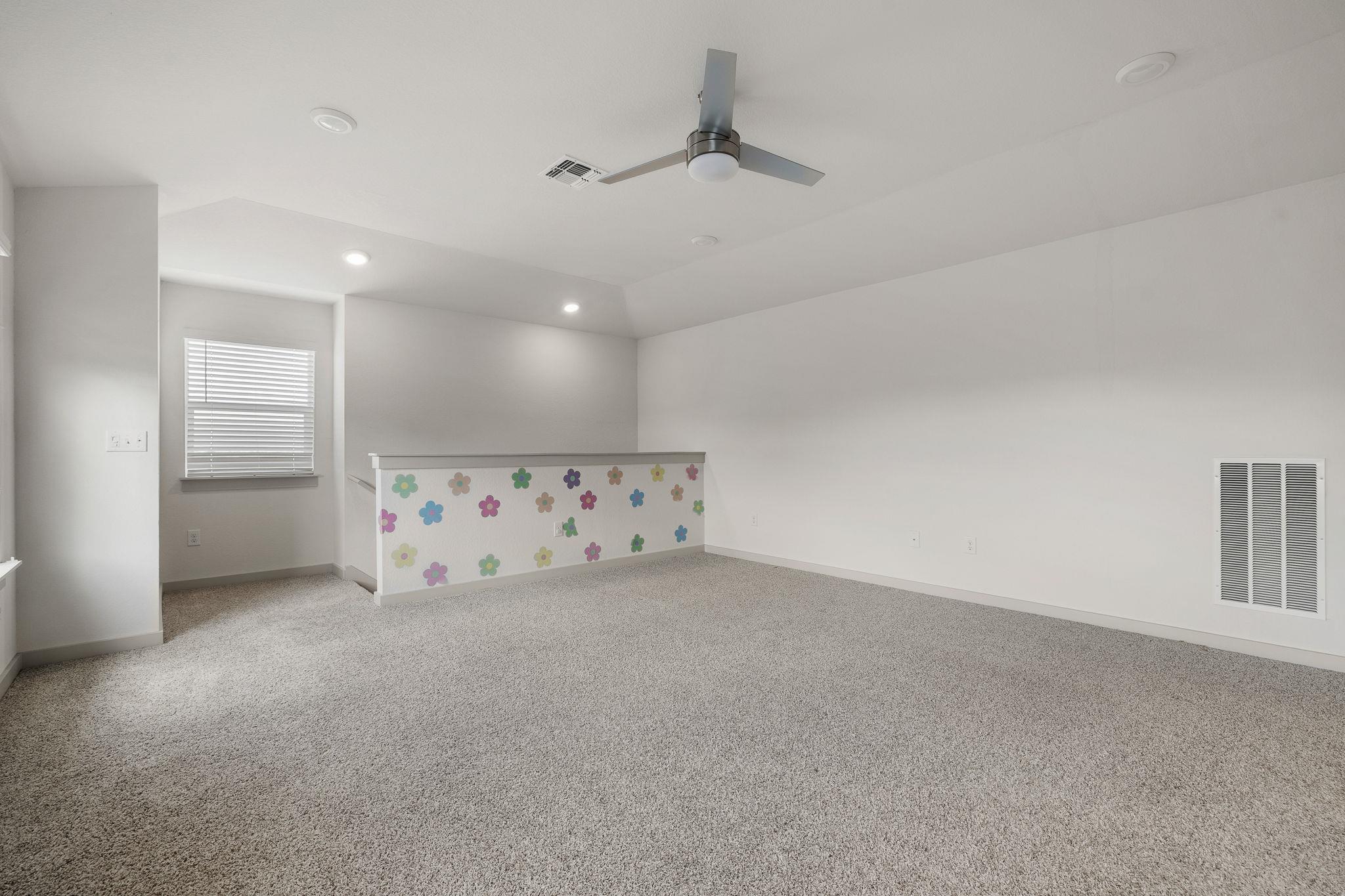10716 Fulton Ave