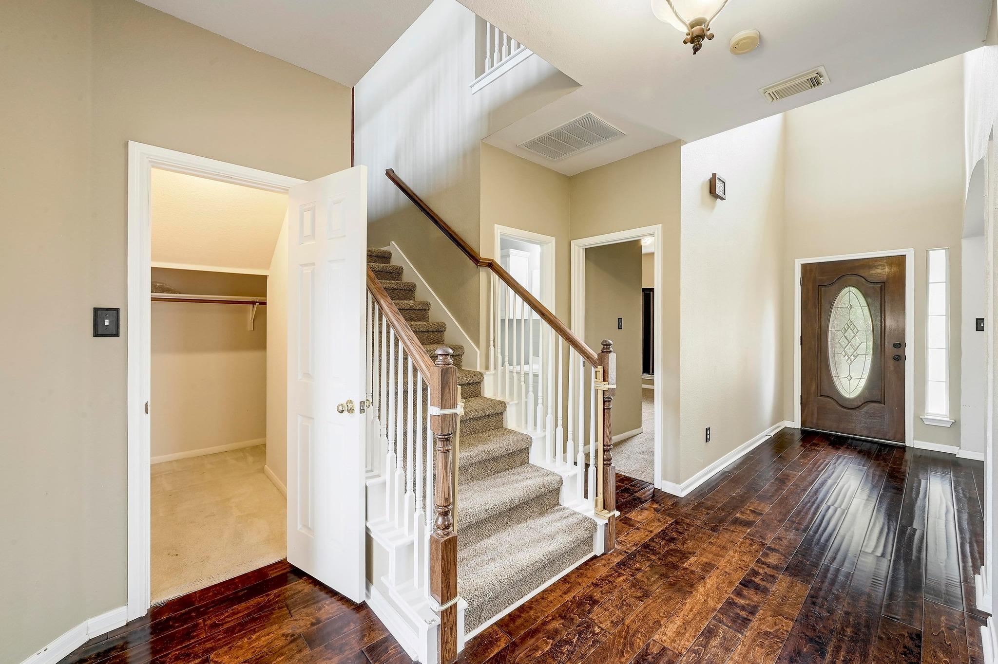 1104 Stone Slope CT