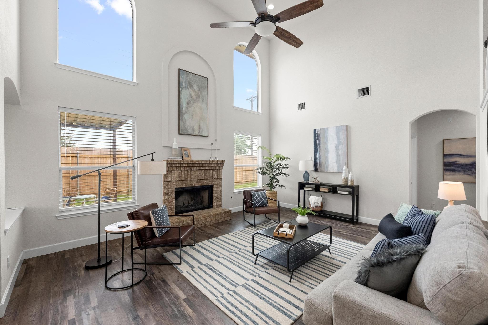 122 Retama DR