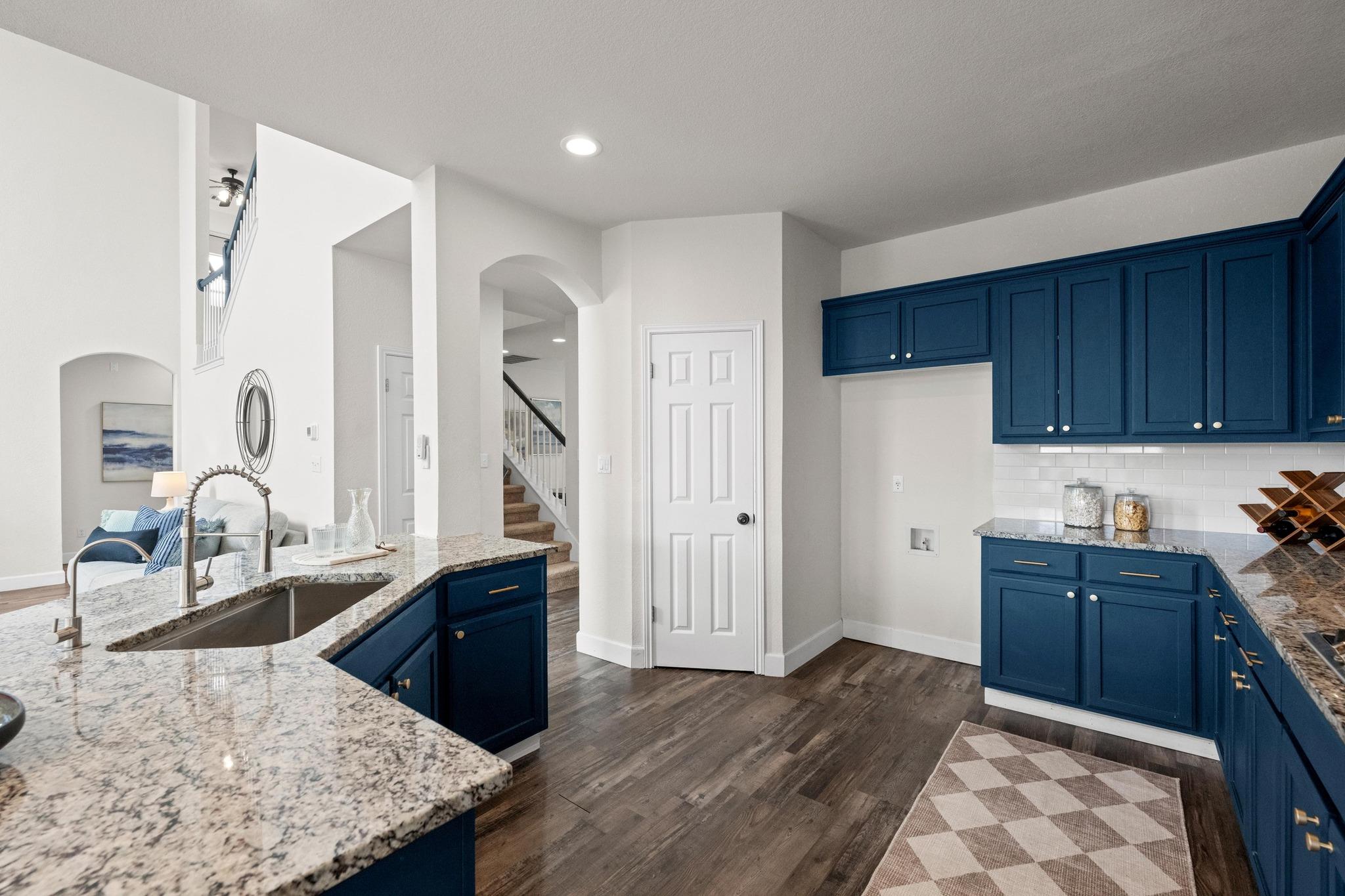 122 Retama DR