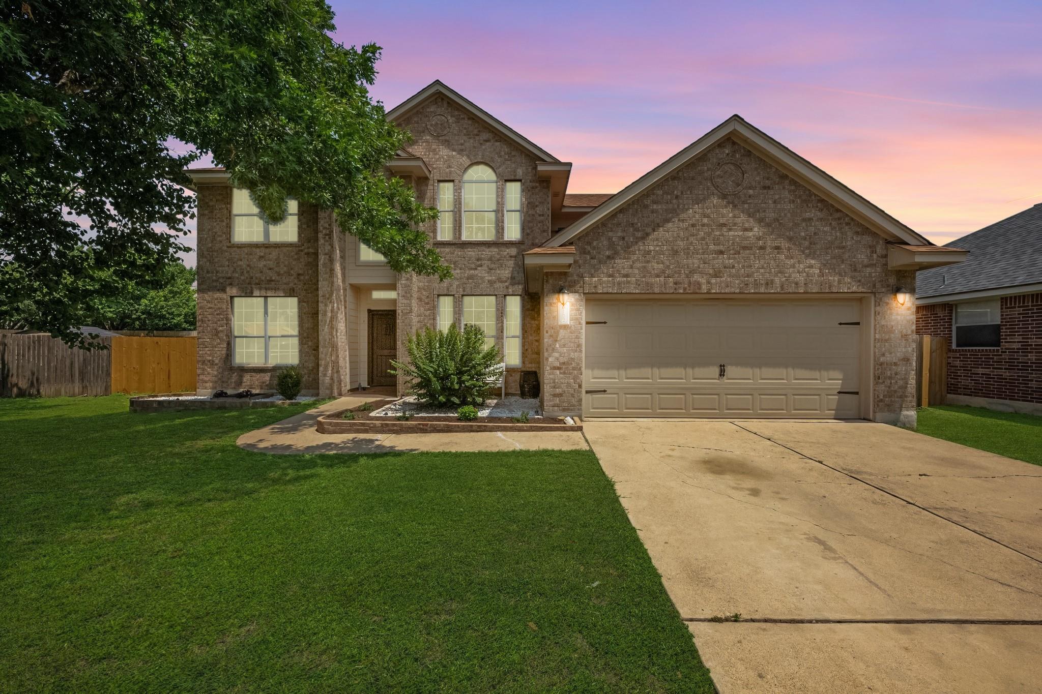 122 Retama DR