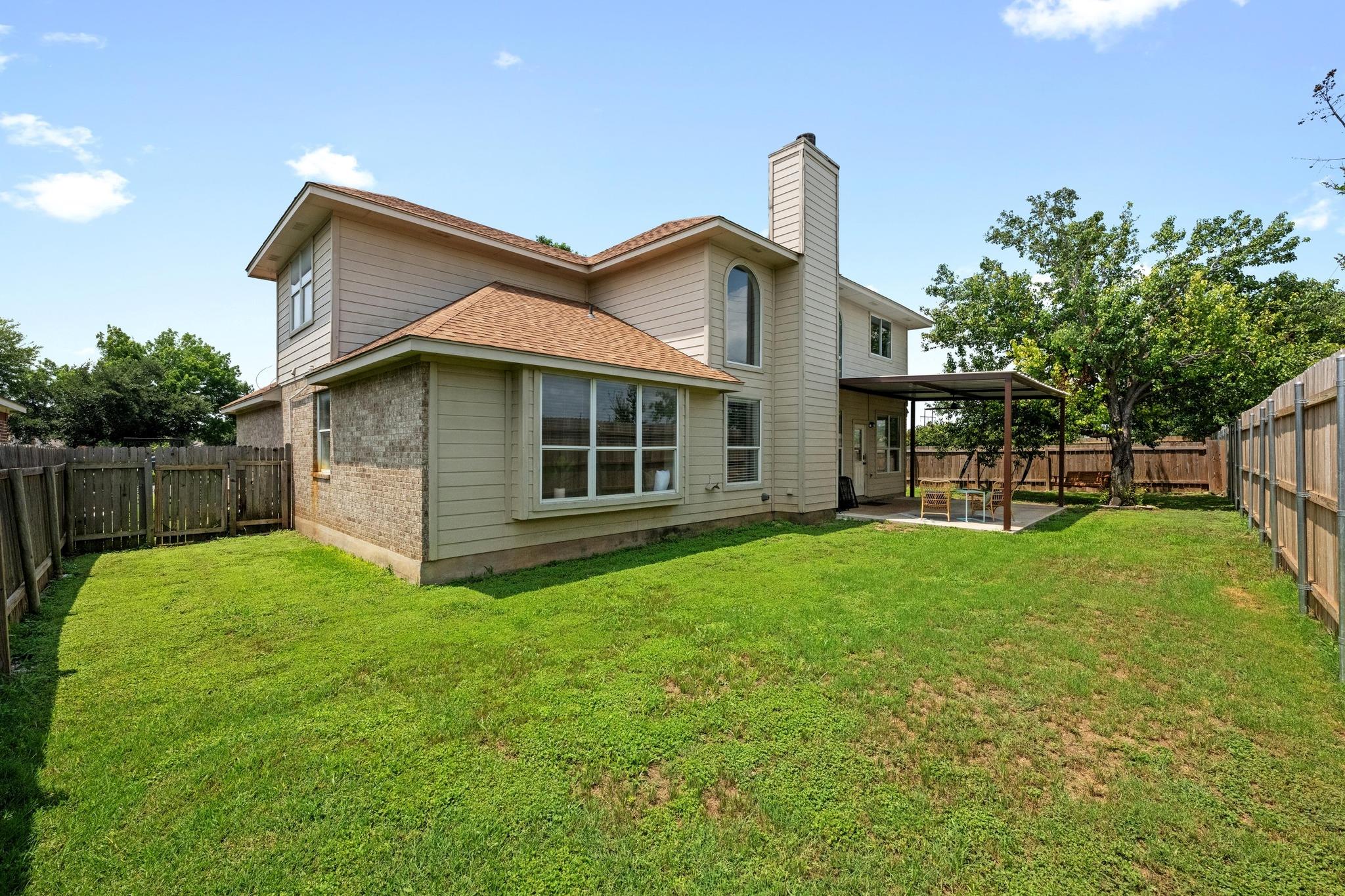 122 Retama DR