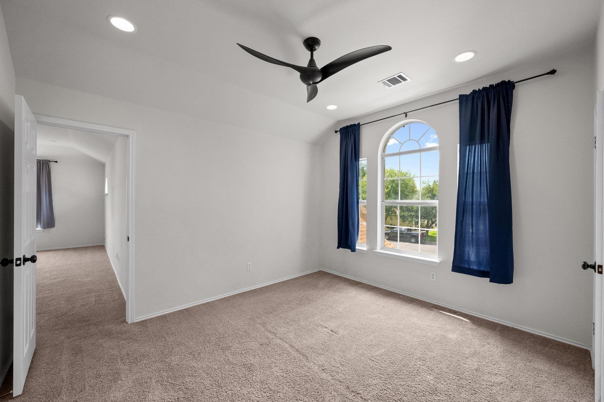 122 Retama DR