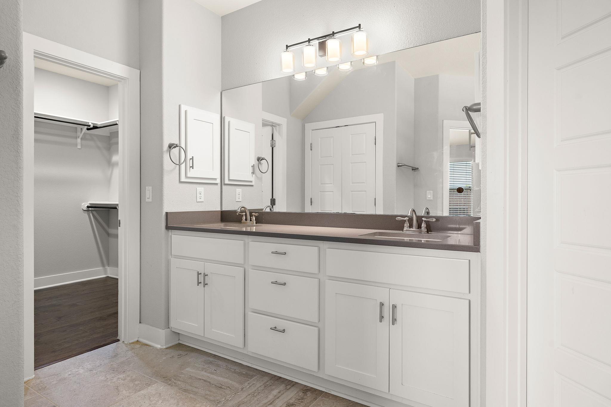 7520 Kinross TRL